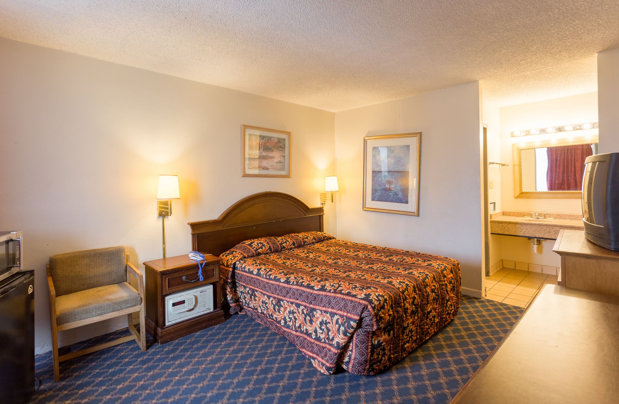 Bossier Inn and Suites