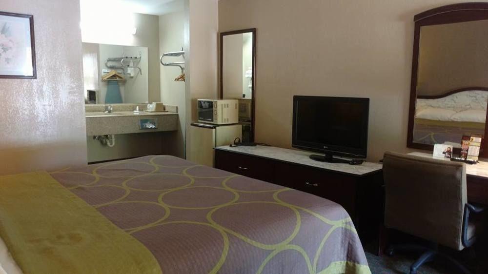 Super 8 by Wyndham Bossier City/Shreveport Area