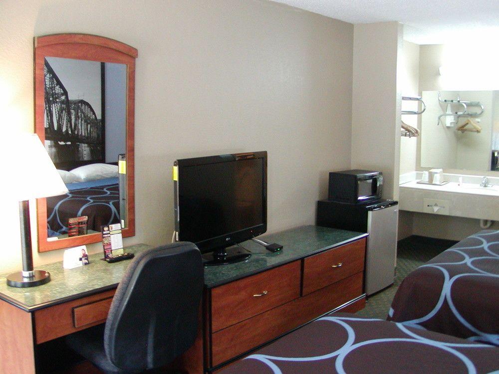 Super 8 by Wyndham Bossier City/Shreveport Area