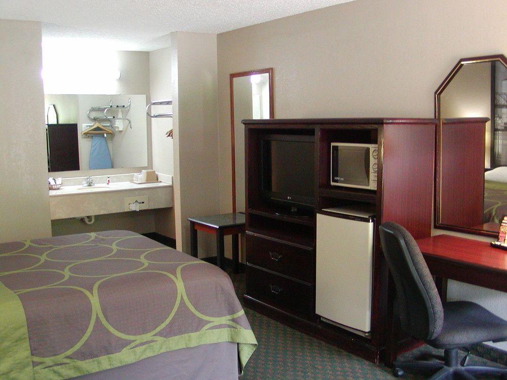 Super 8 by Wyndham Bossier City/Shreveport Area