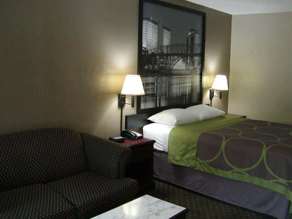 Super 8 by Wyndham Bossier City/Shreveport Area