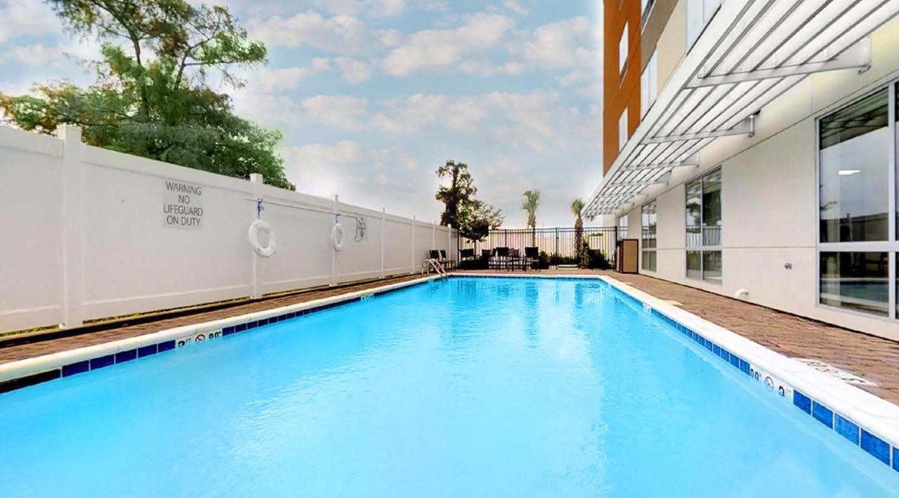 Holiday Inn Express & Suites Chalmette New Orleans S