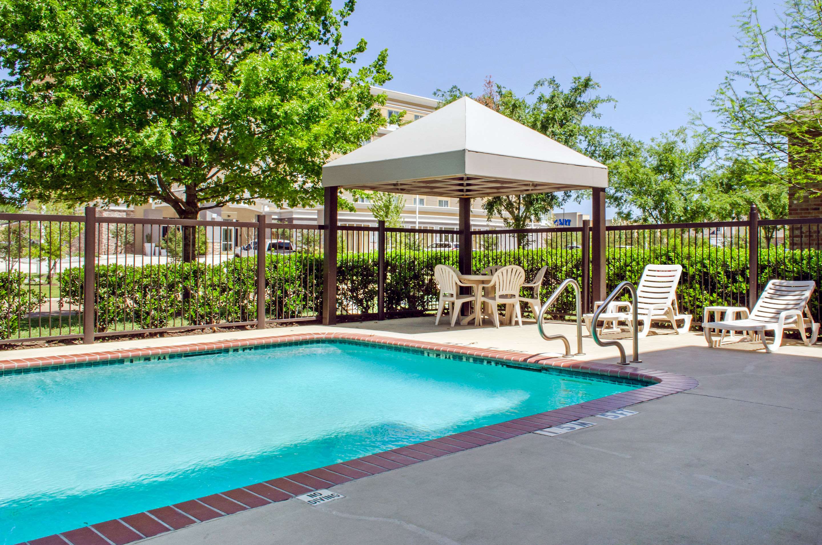 Comfort Inn & Suites Covington - Mandeville