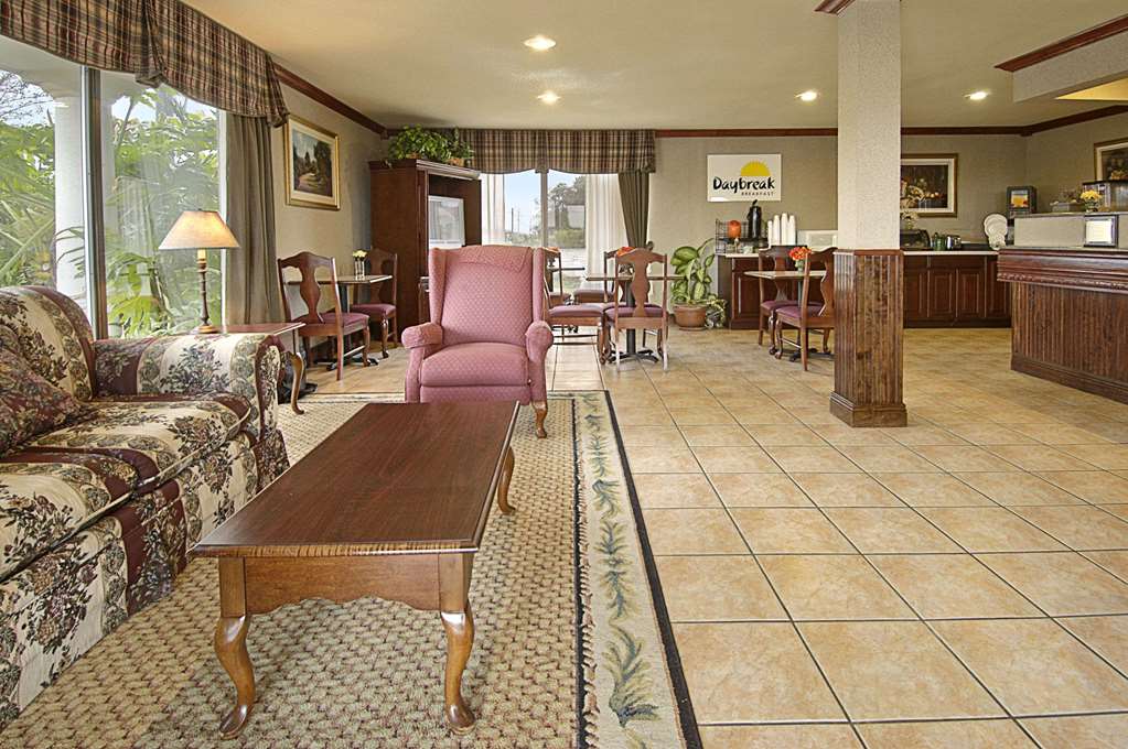 Motel 6 Crowley, LA