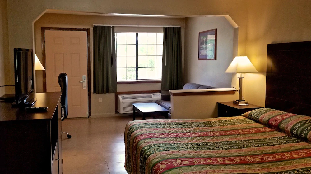 Highland Inn