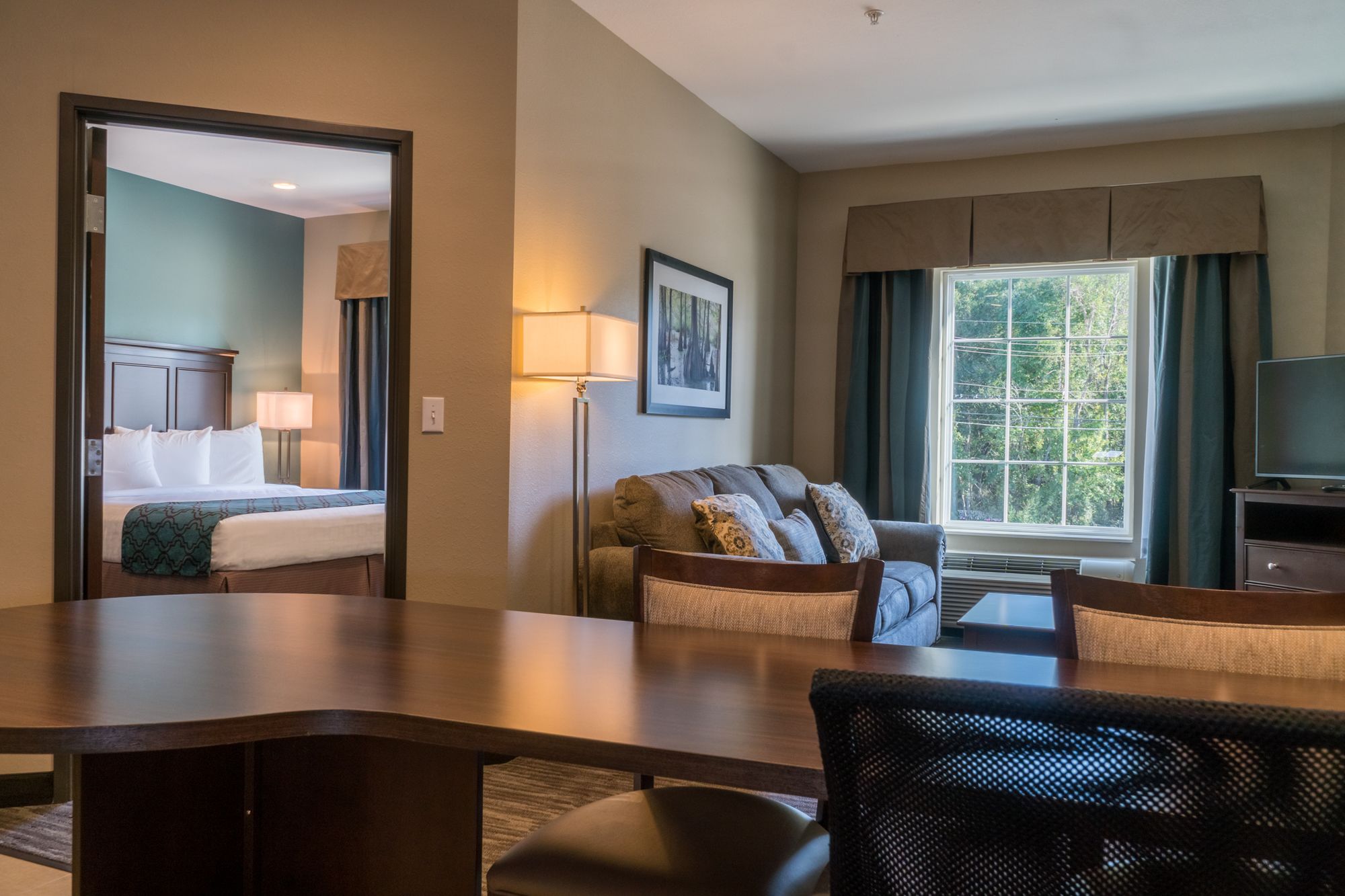 Heritage Place Hotel and Suites