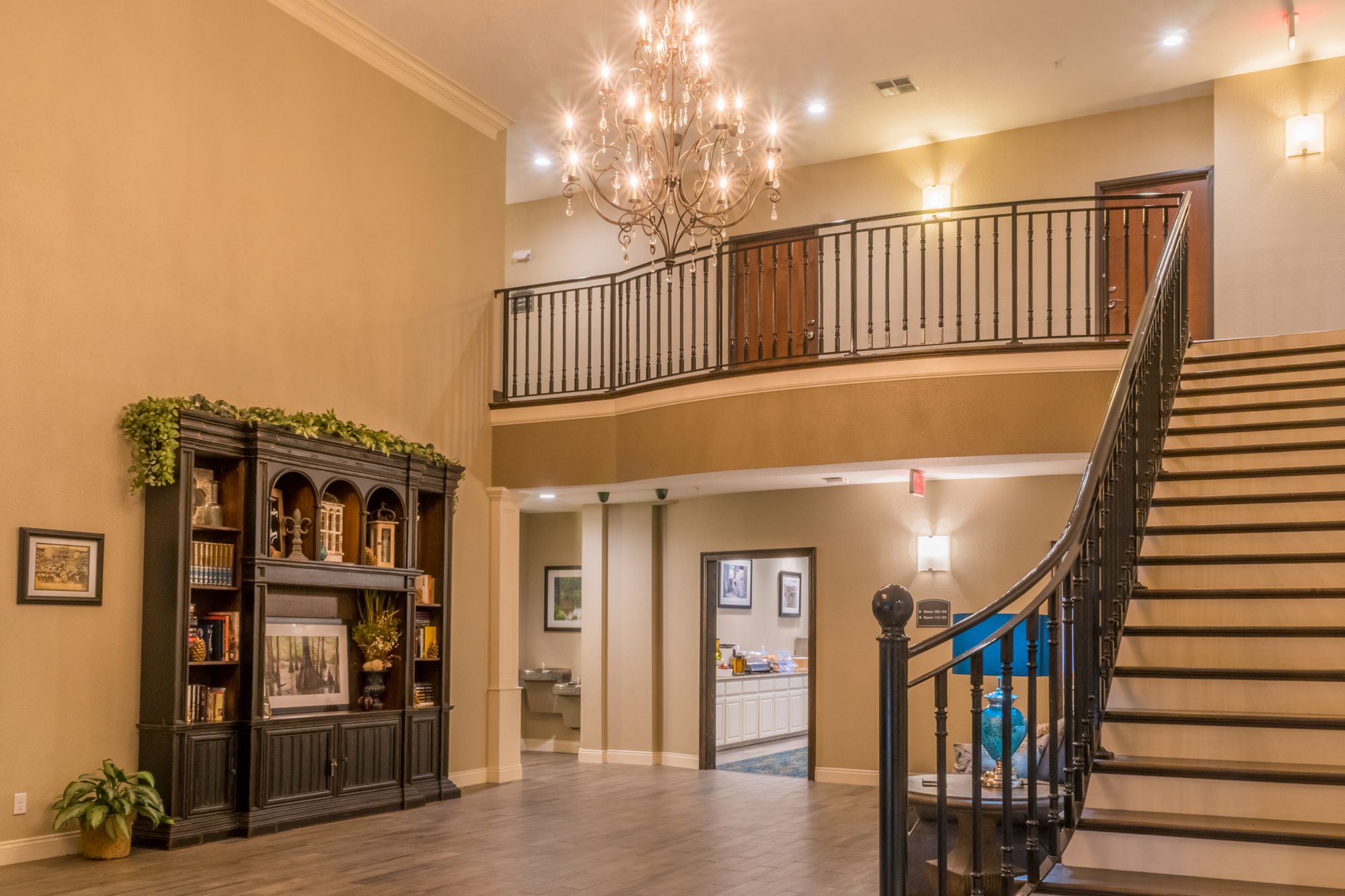 Heritage Place Hotel and Suites