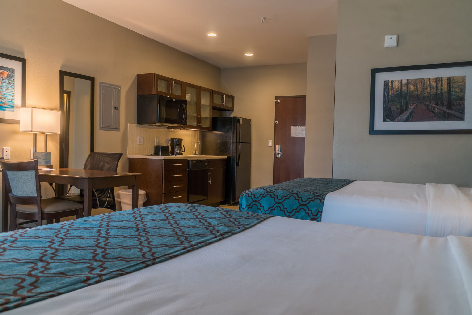 Heritage Place Hotel and Suites