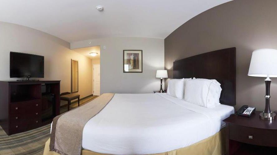Holiday Inn Express Hotel & Suites Galliano