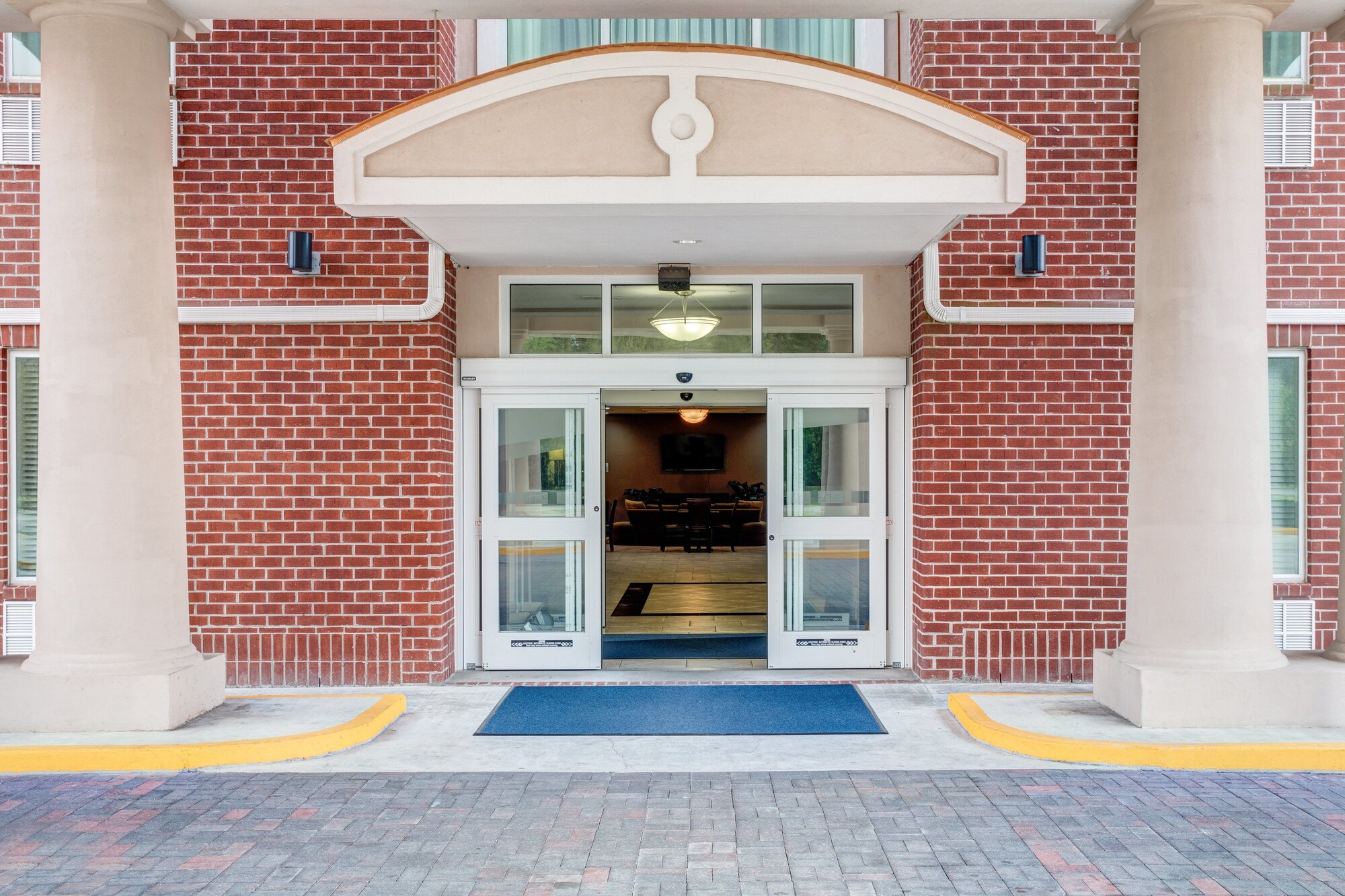 Holiday Inn Express Hotel & Suites Galliano