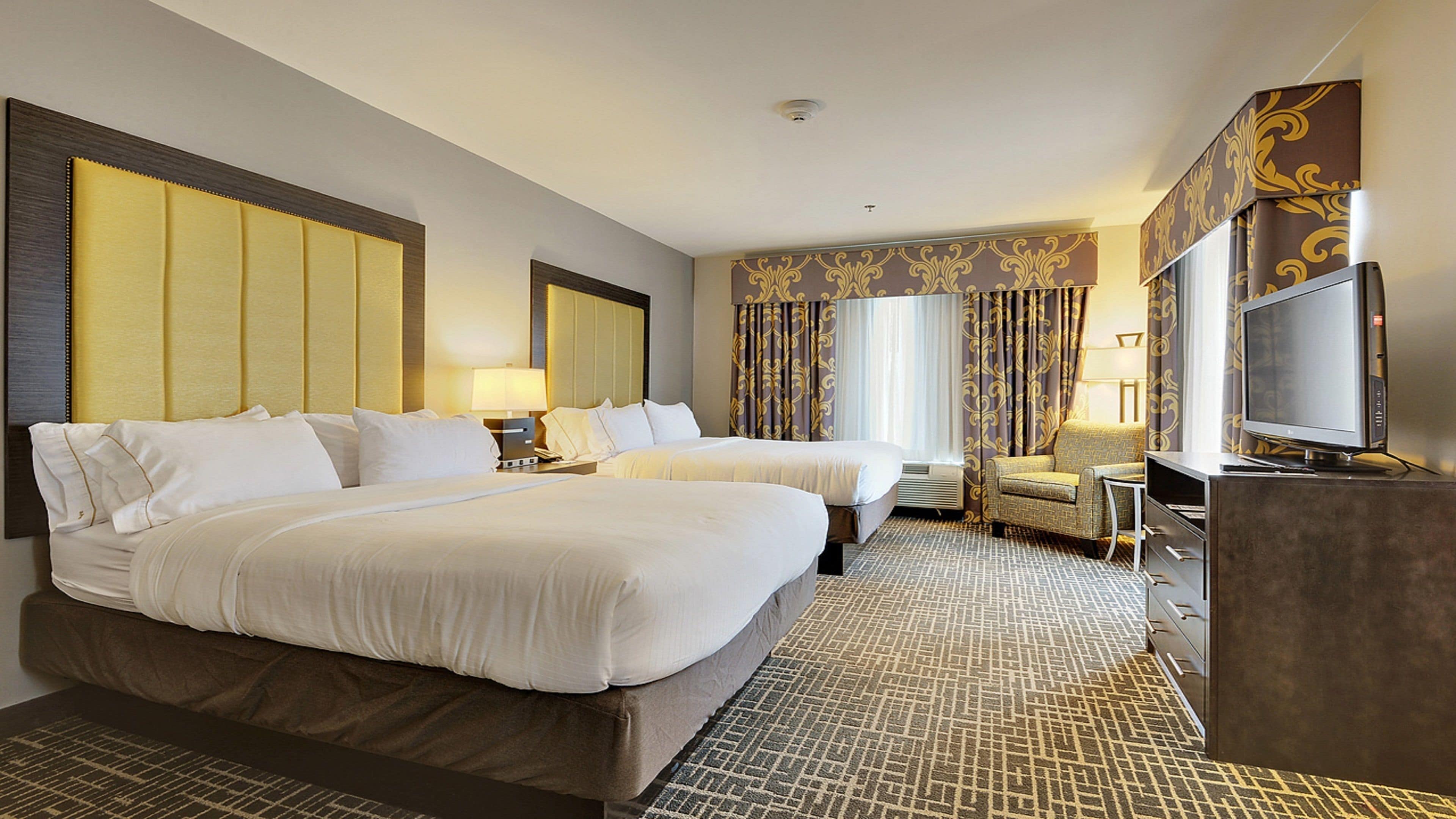 Holiday Inn Express & Suites Gonzales