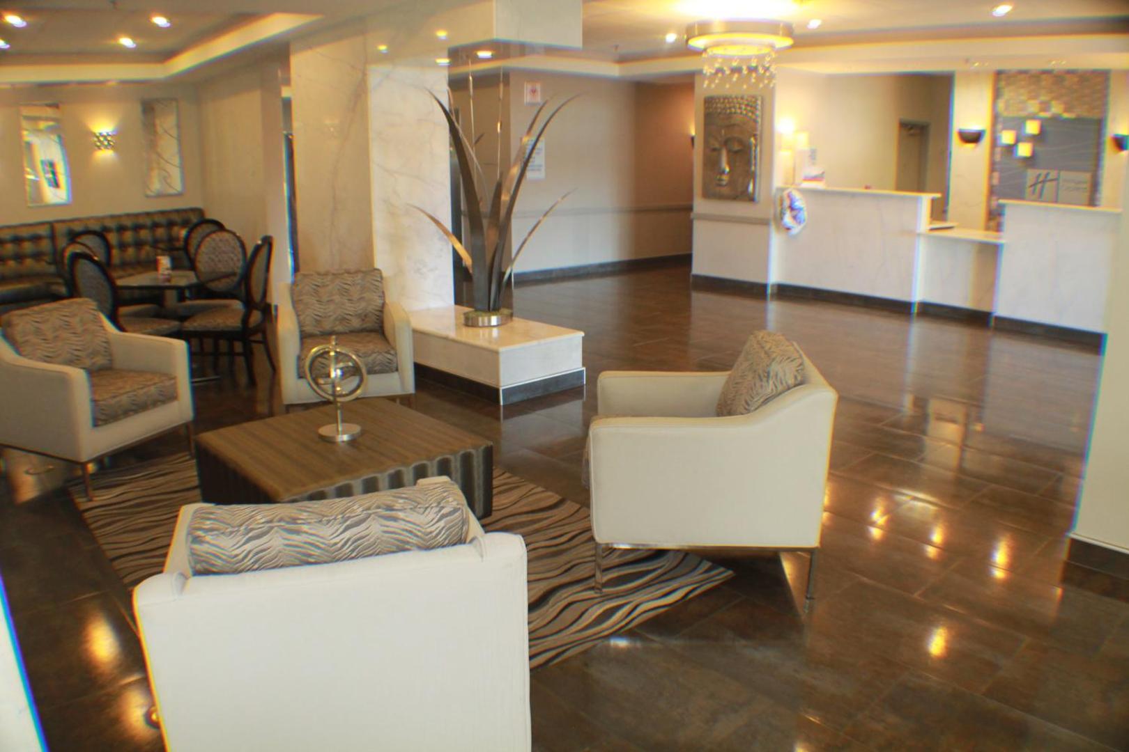 Holiday Inn Express & Suites Gonzales