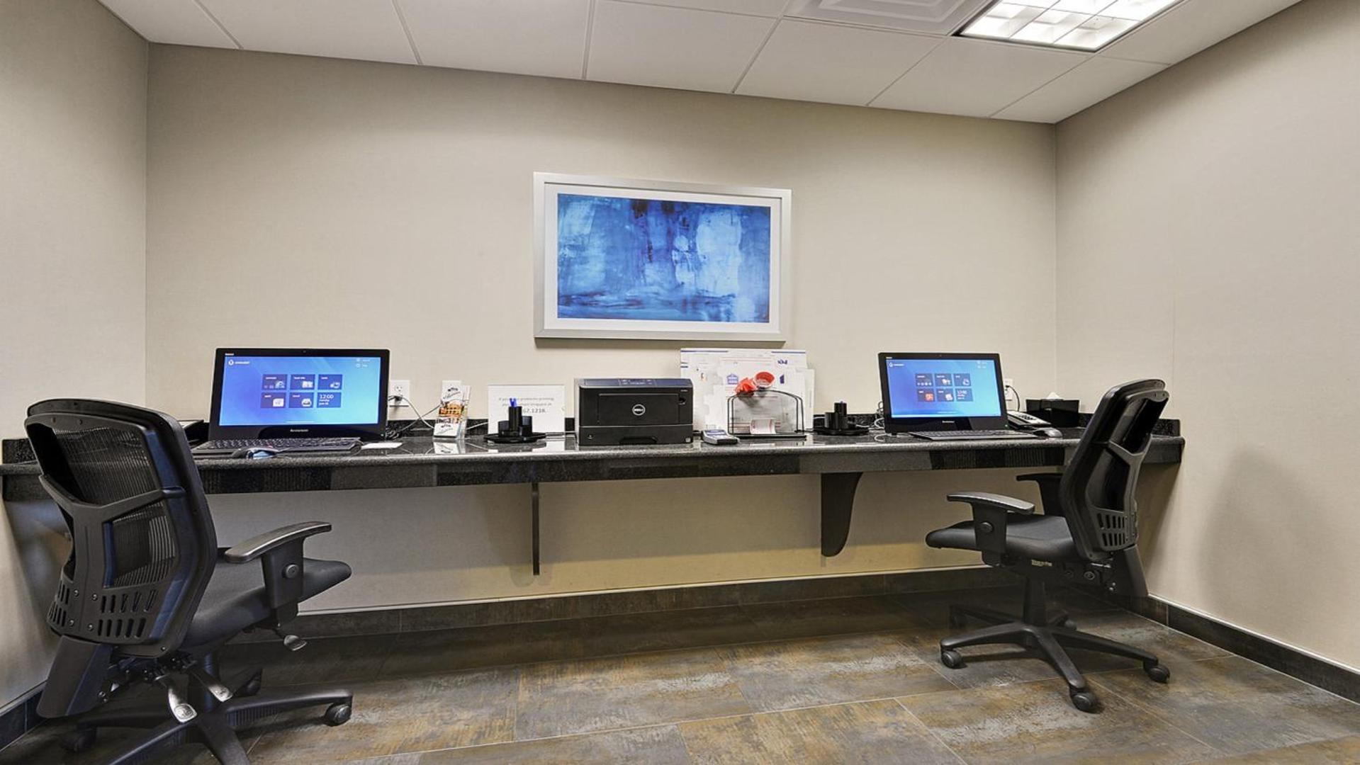 Holiday Inn Express & Suites Gonzales