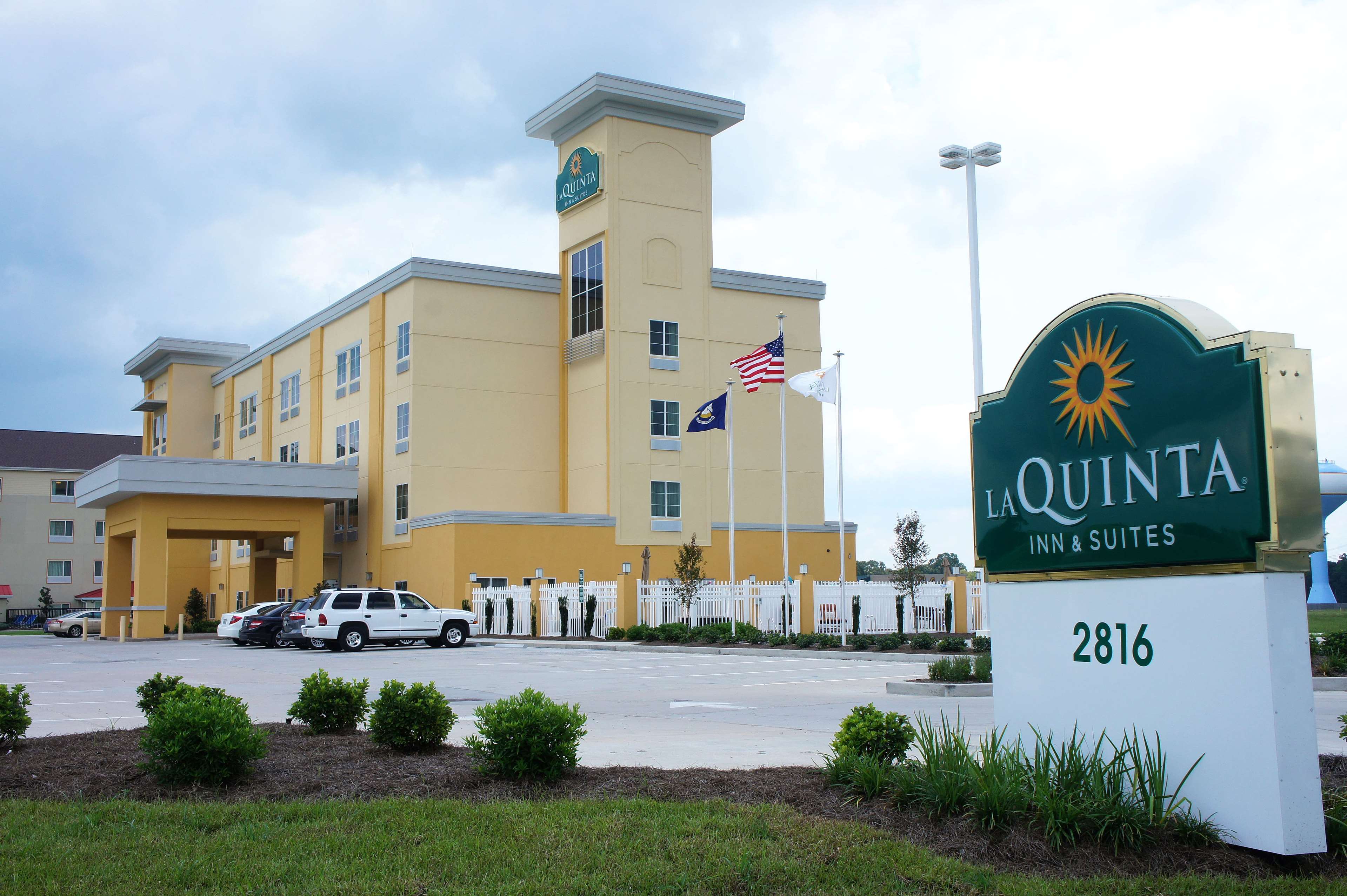 La Quinta Inn & Suites by Wyndham Gonzales LA