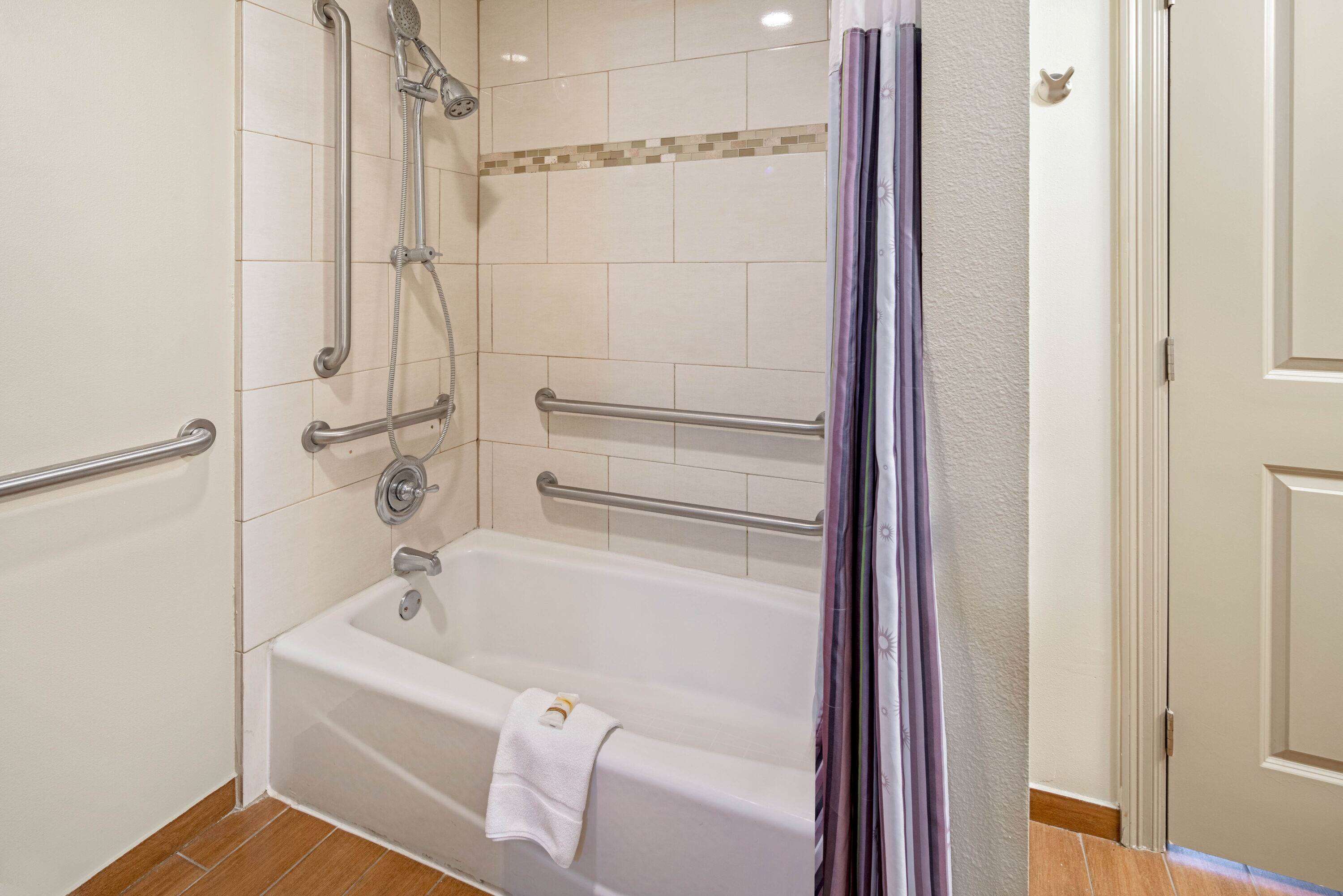 La Quinta Inn & Suites by Wyndham Gonzales LA