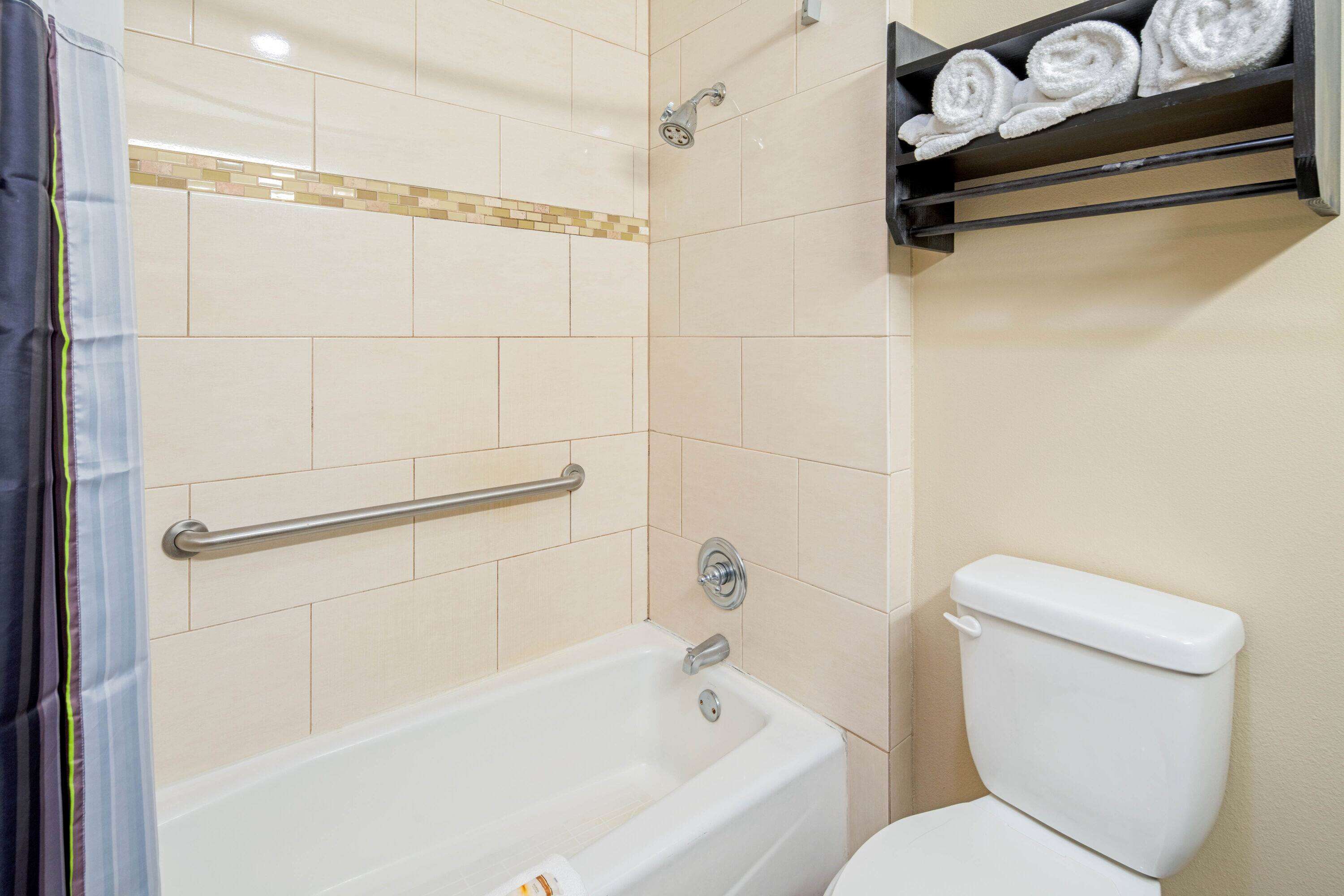 La Quinta Inn & Suites by Wyndham Gonzales LA