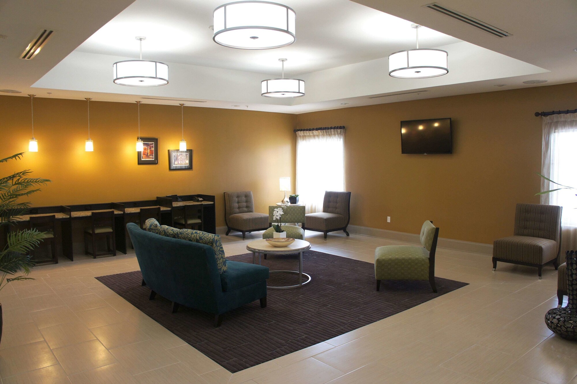 La Quinta Inn & Suites by Wyndham Gonzales LA
