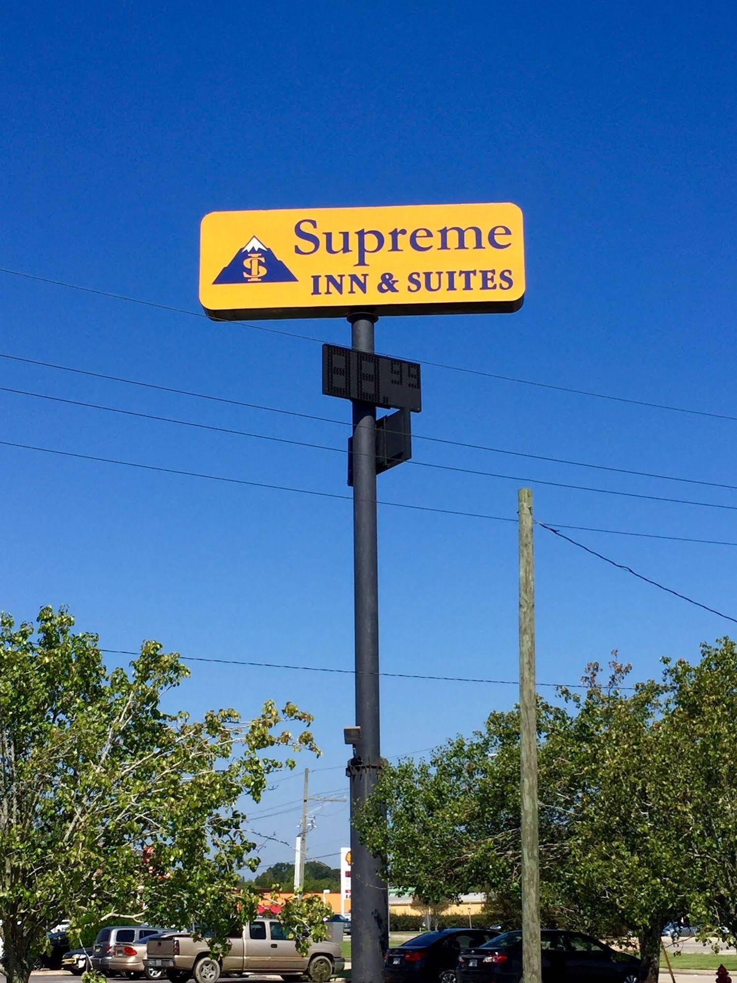 Quality Inn & Suites Near Tanger Outlet Mall