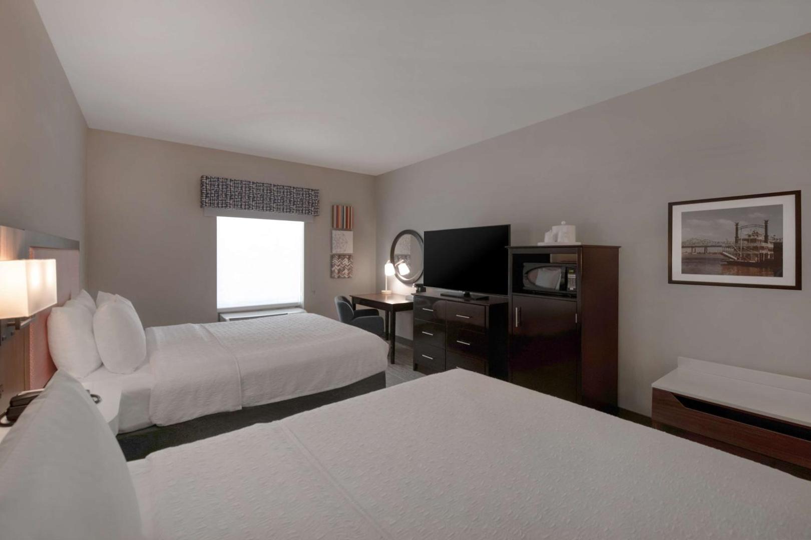 Hampton Inn & Suites Harvey