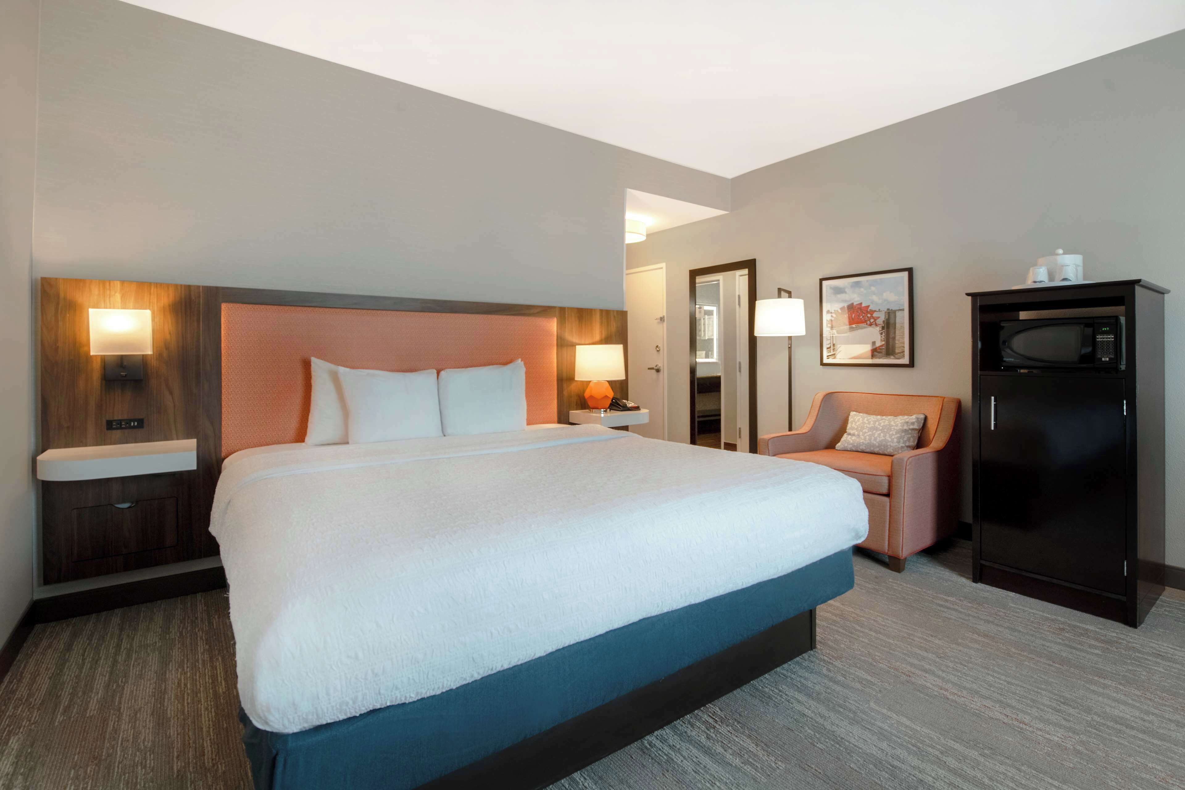 Hampton Inn & Suites Harvey