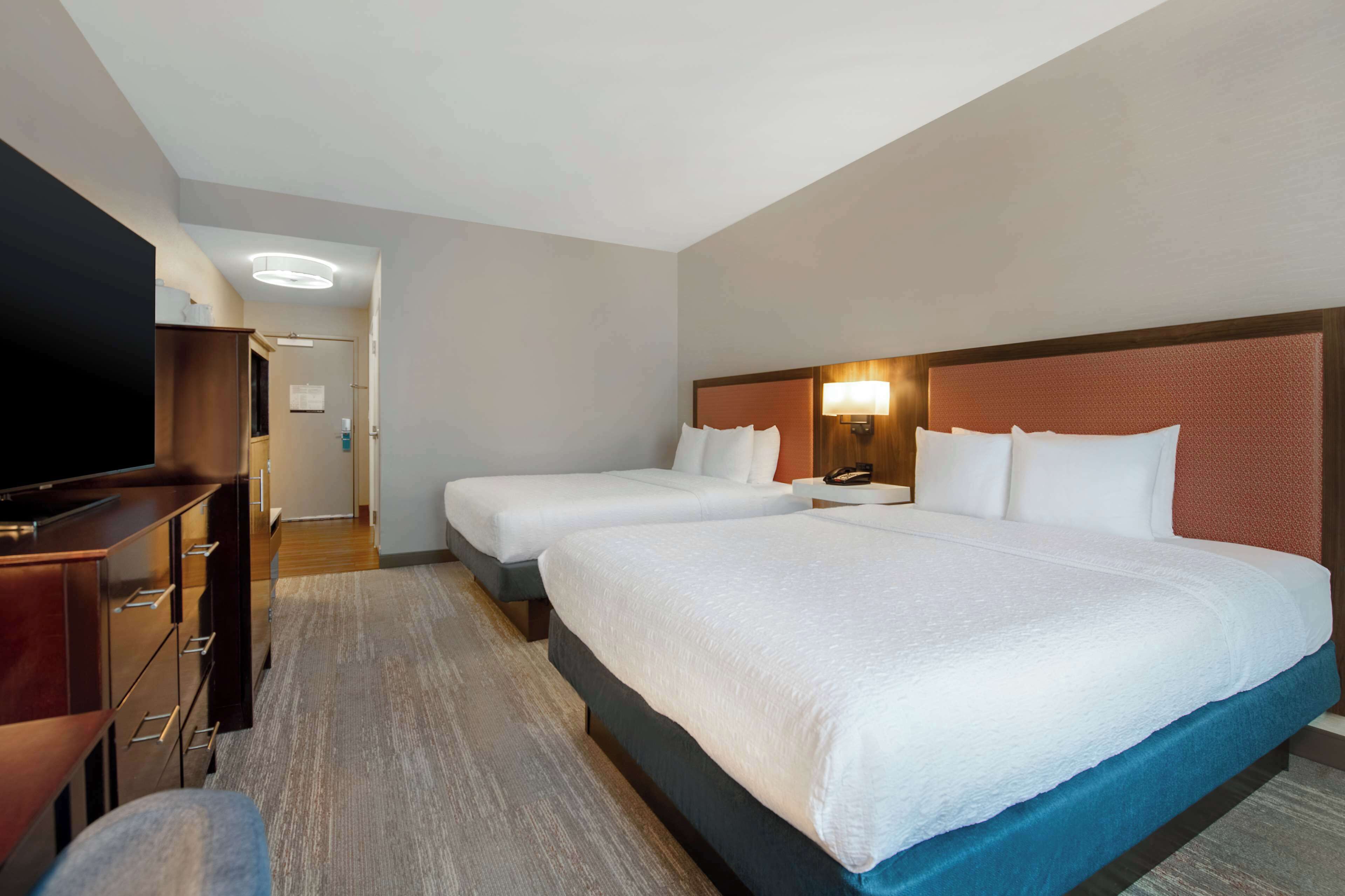 Hampton Inn & Suites Harvey