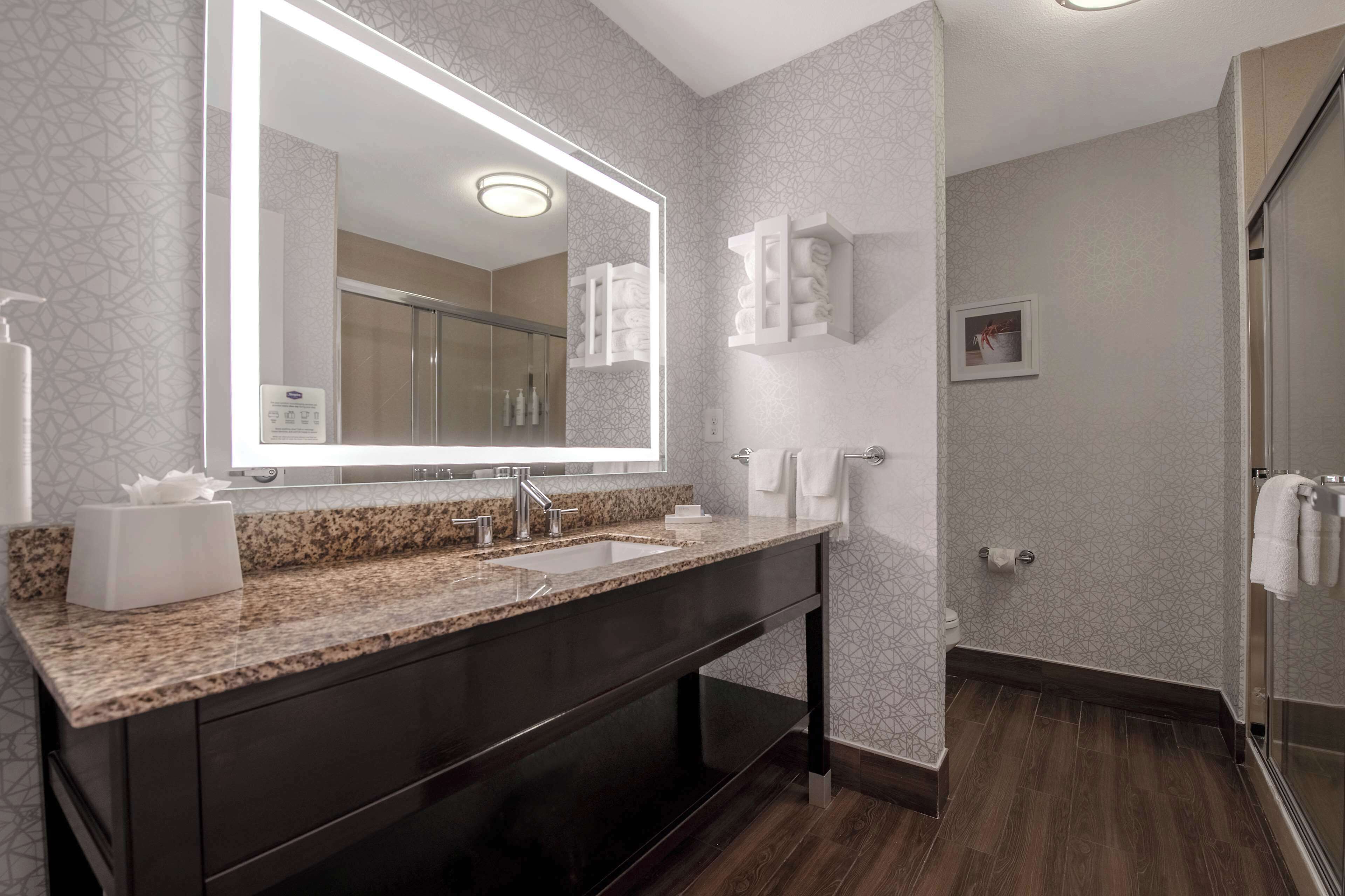 Hampton Inn & Suites Harvey
