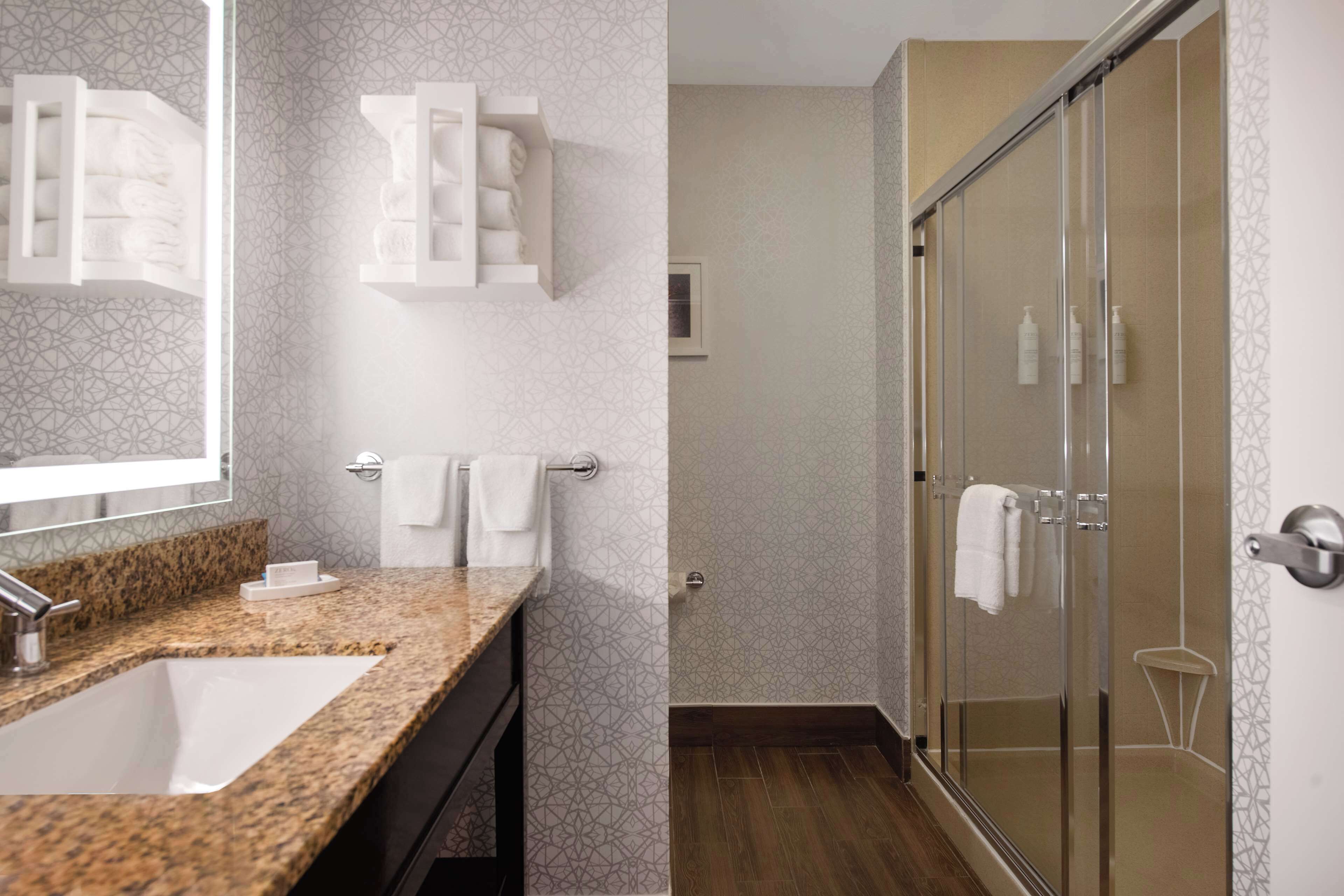 Hampton Inn & Suites Harvey