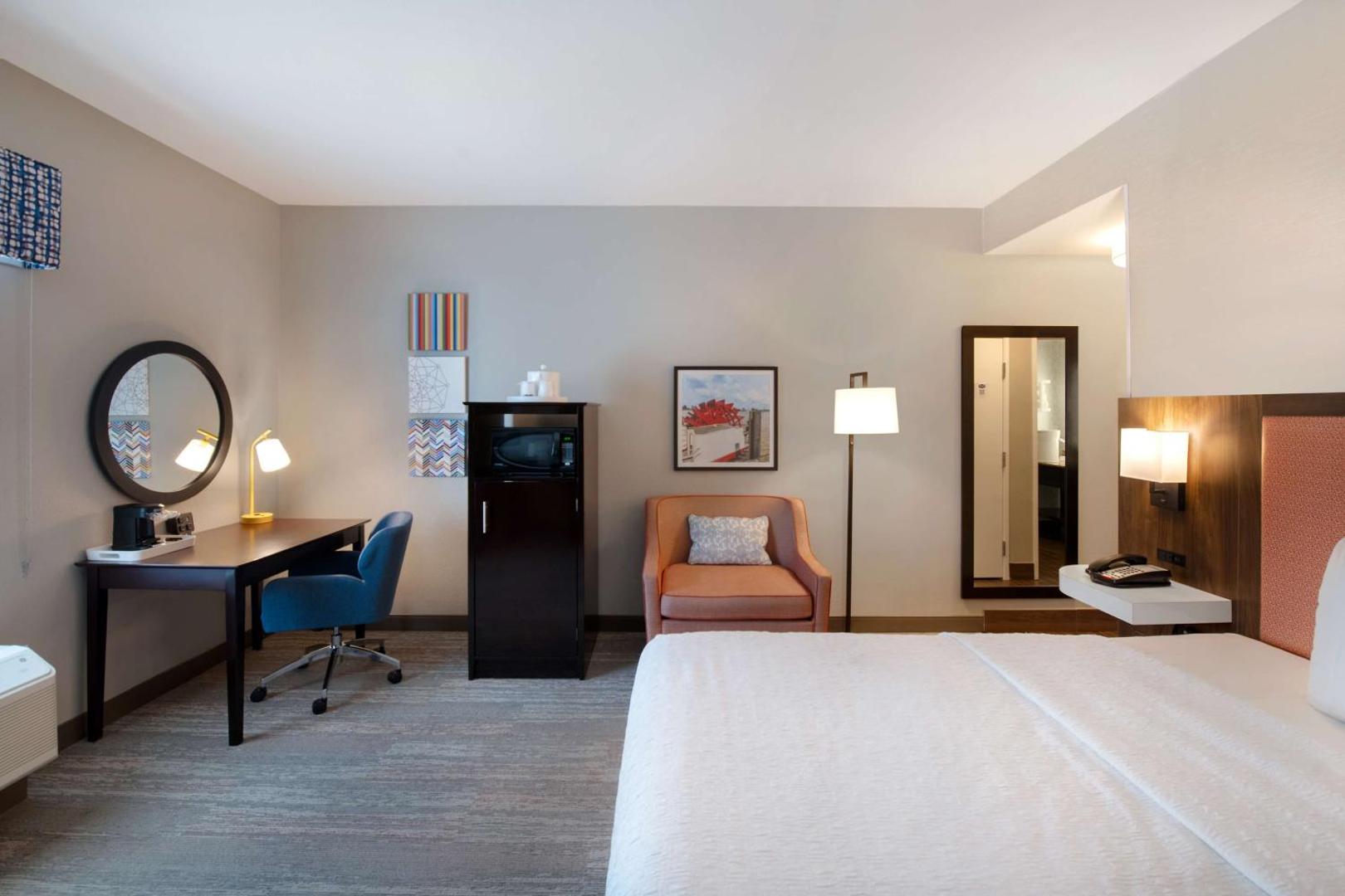Hampton Inn & Suites Harvey