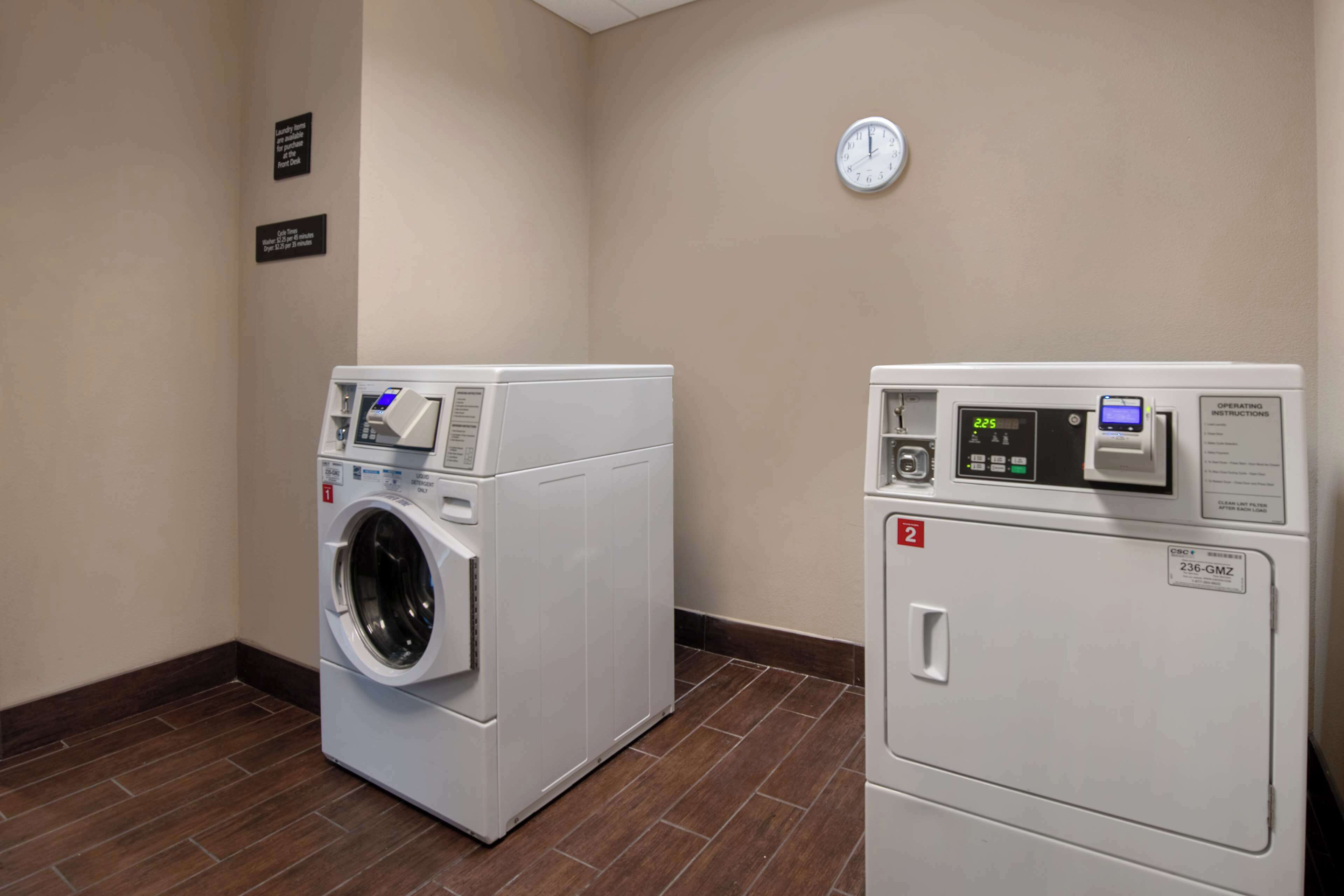 Hampton Inn & Suites Harvey