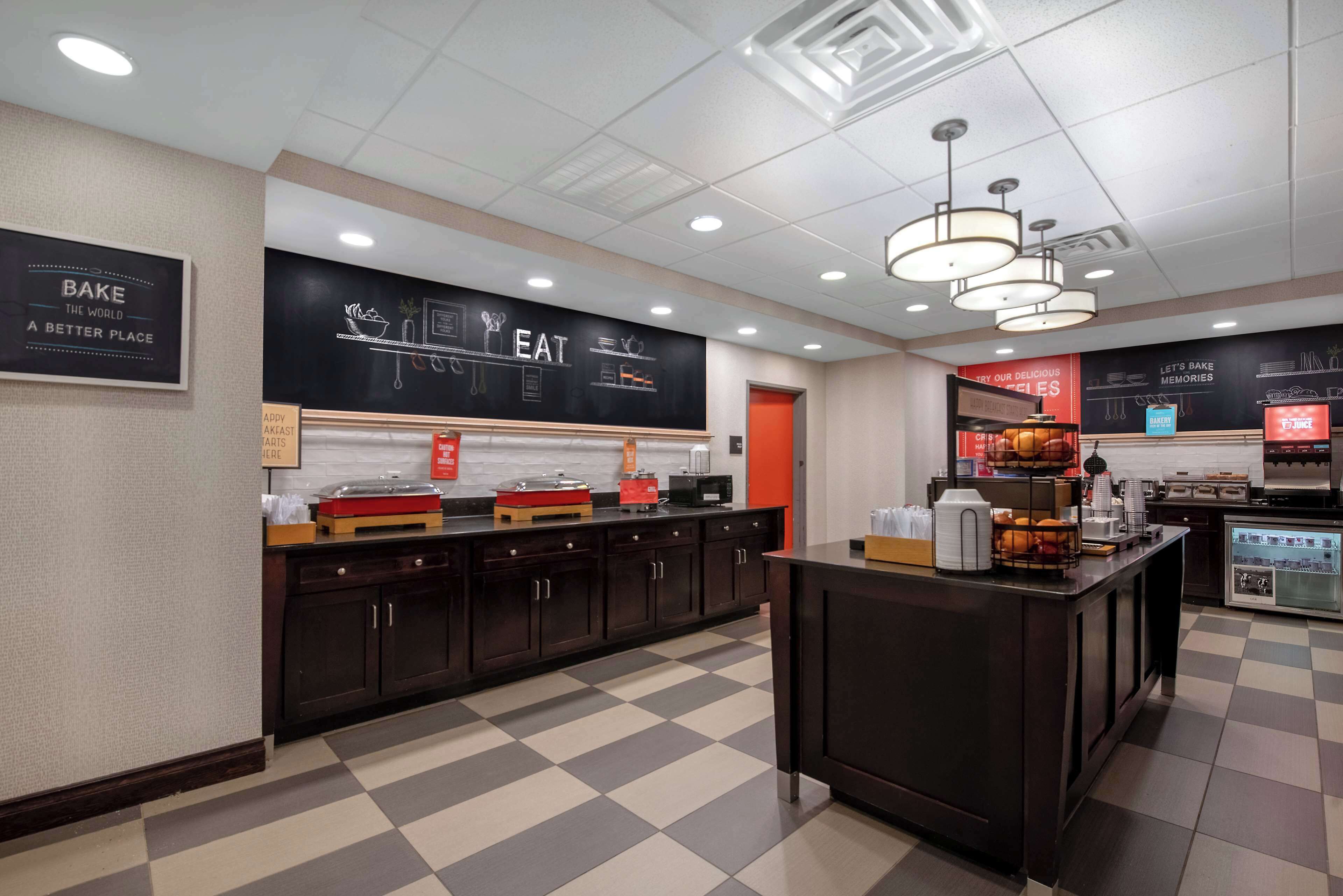 Hampton Inn & Suites Harvey