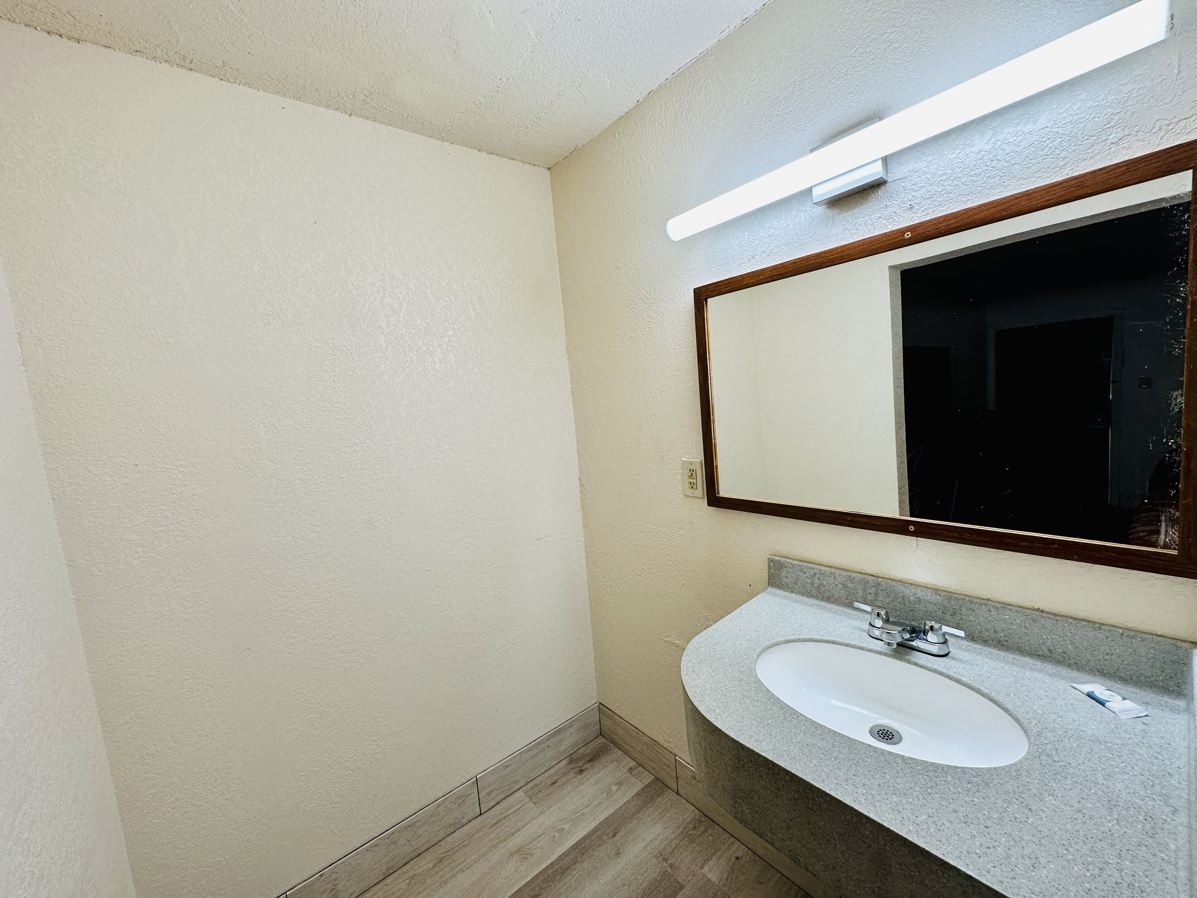 Economy Inn