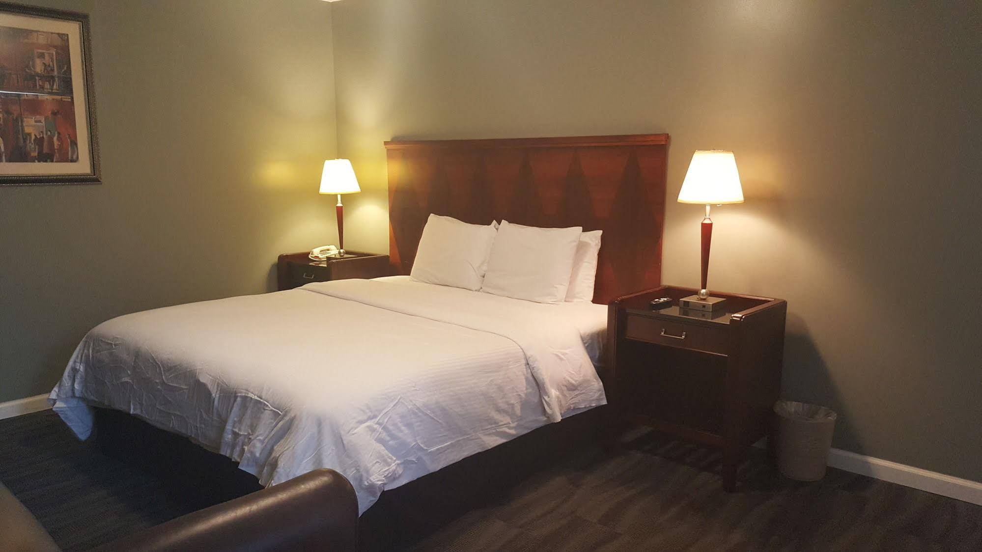 Jefferson Inn & Suites