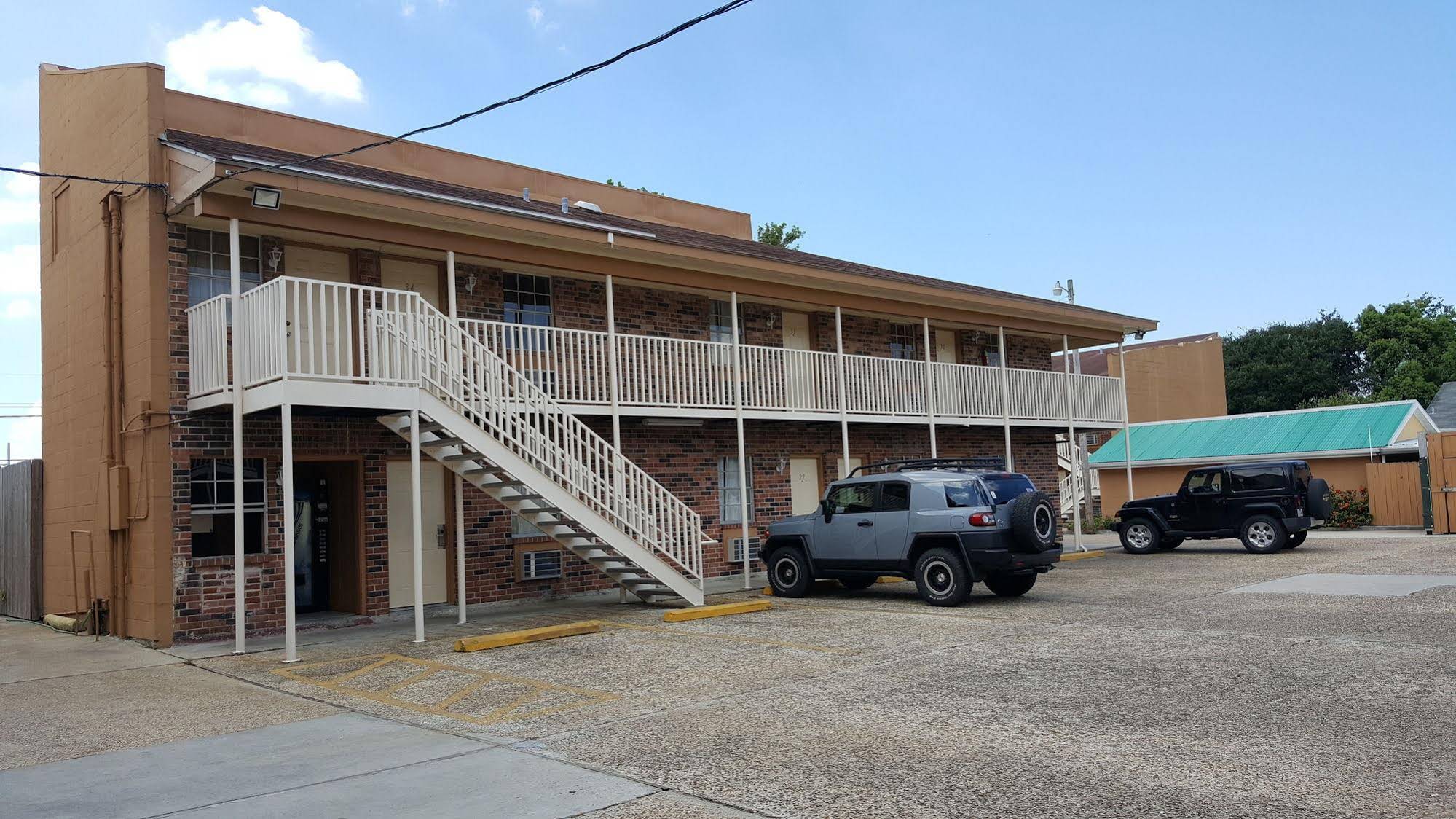 Jefferson Inn & Suites