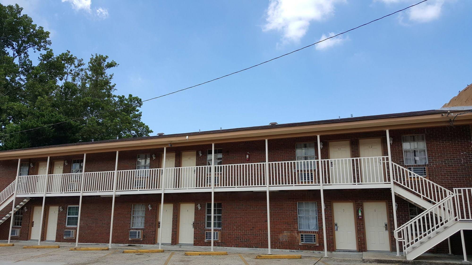 Jefferson Inn & Suites