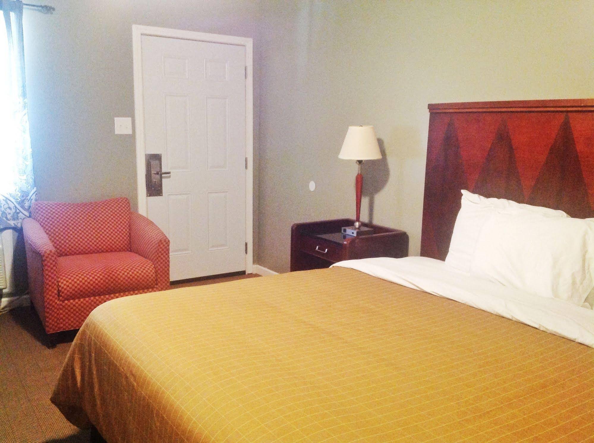 Jefferson Inn & Suites