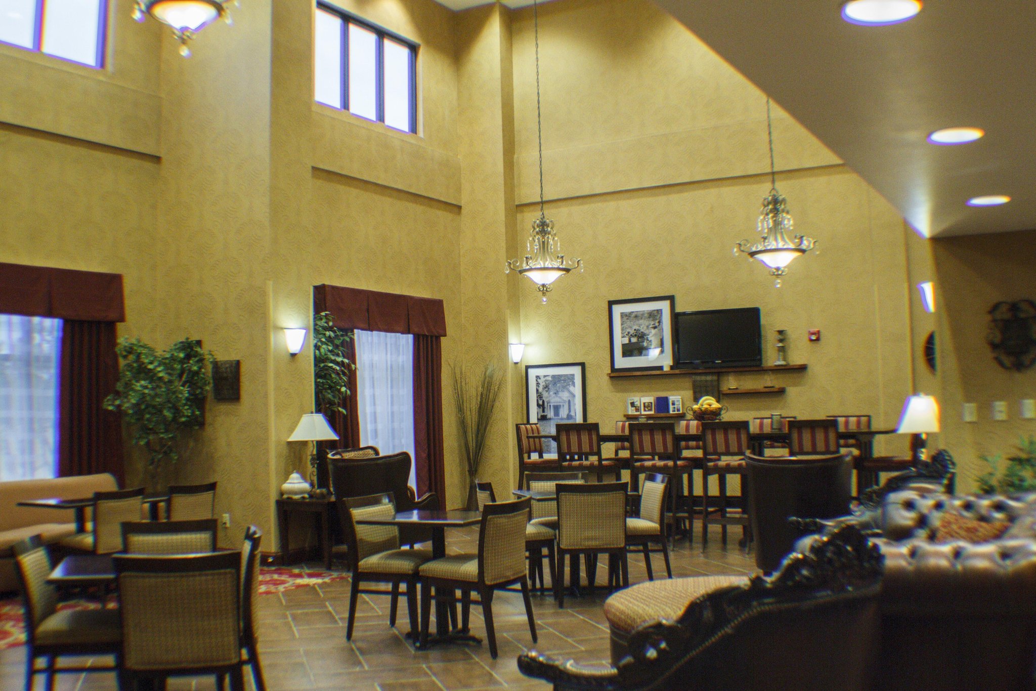 Hampton Inn & Suites Jennings