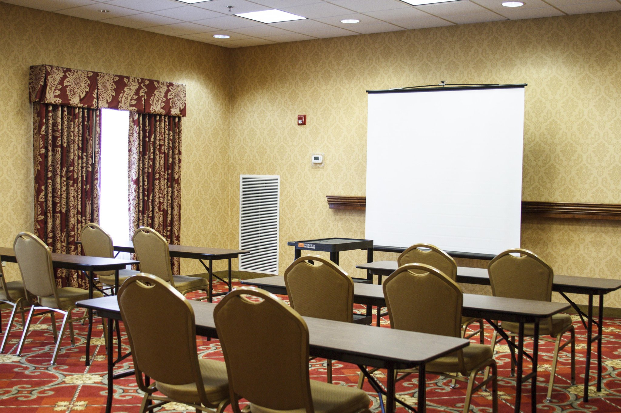 Hampton Inn & Suites Jennings