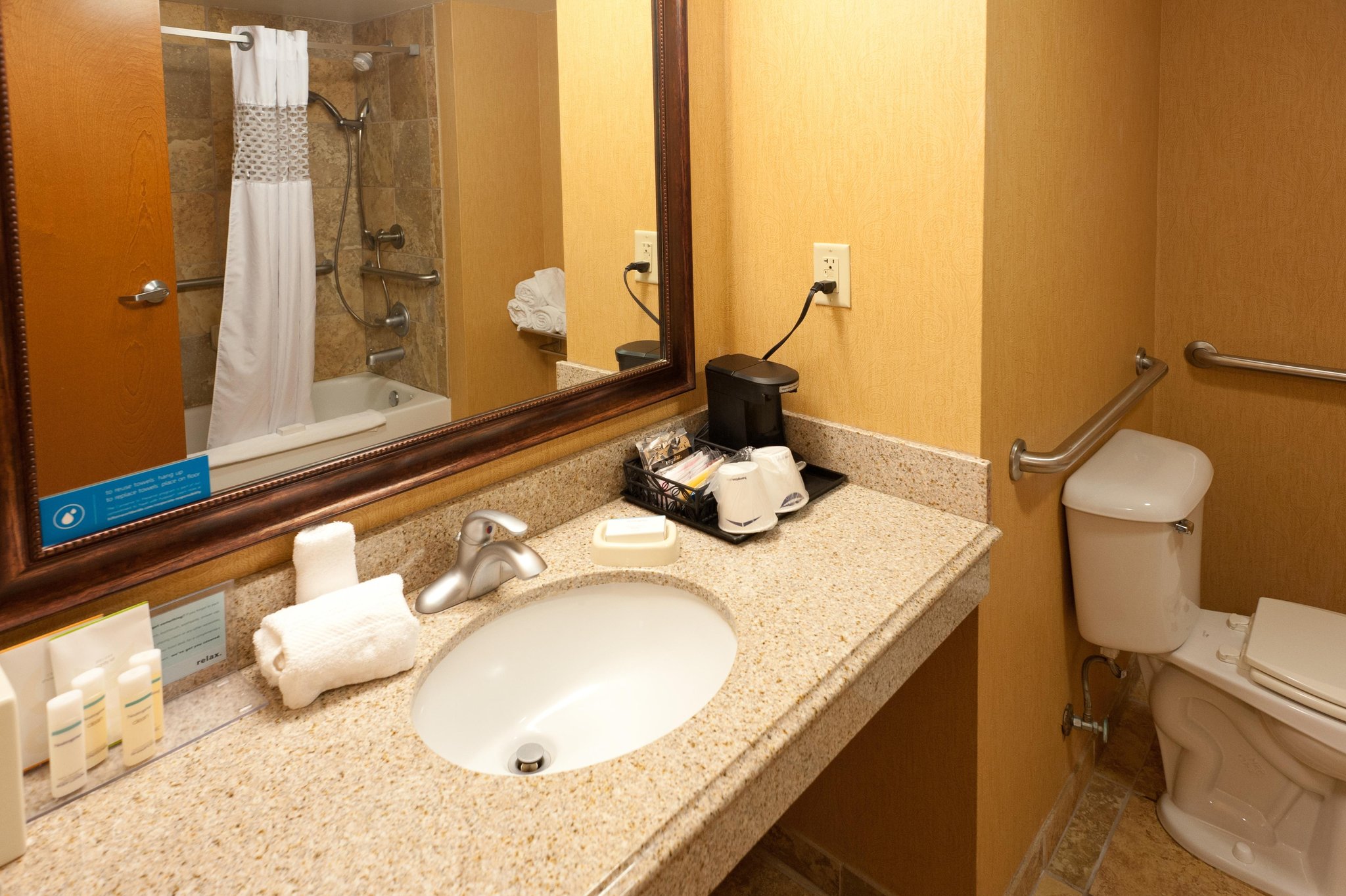 Hampton Inn & Suites Jennings