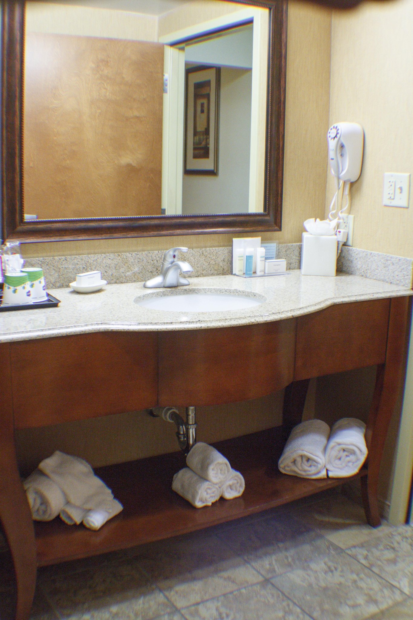 Hampton Inn & Suites Jennings