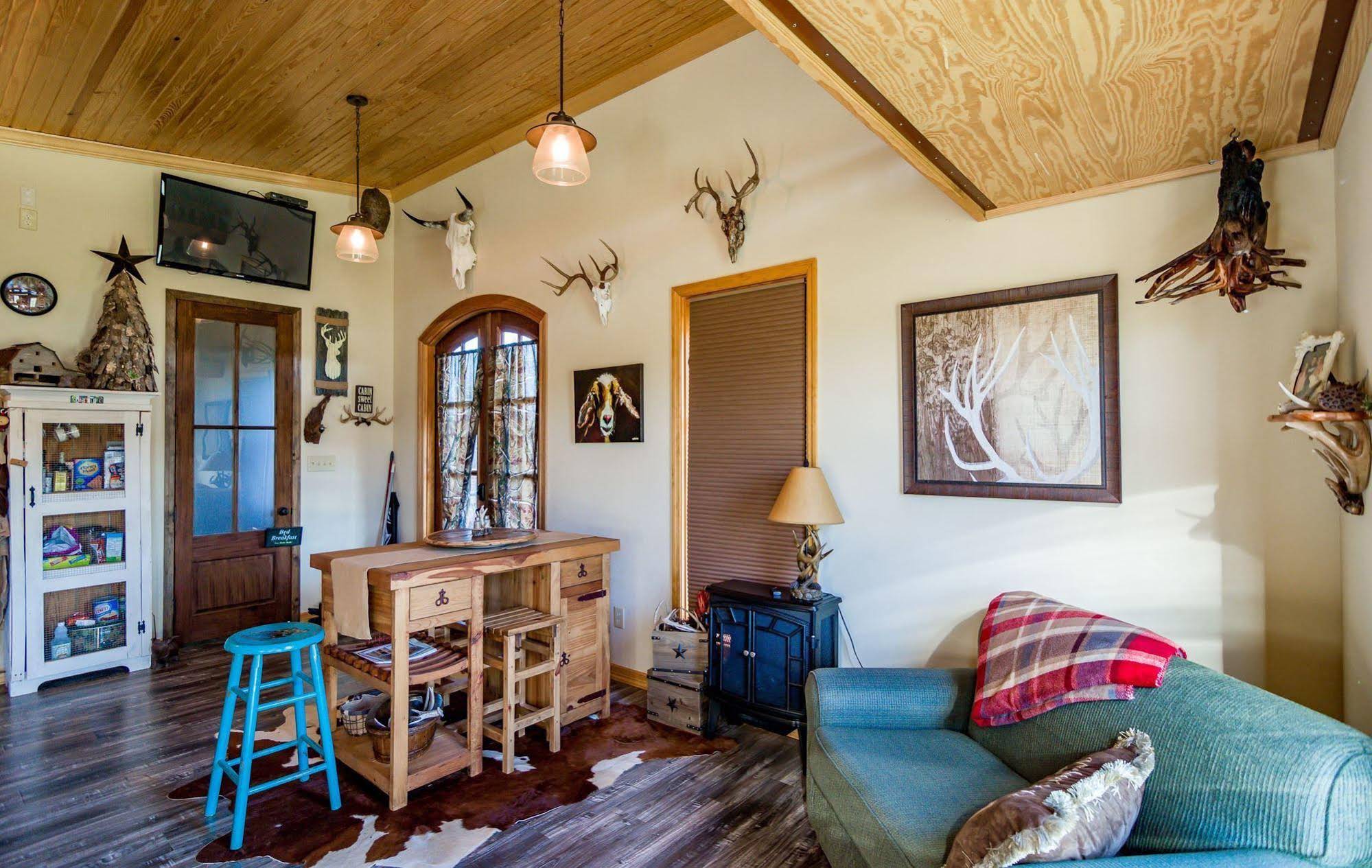 Dee Dee's B&B