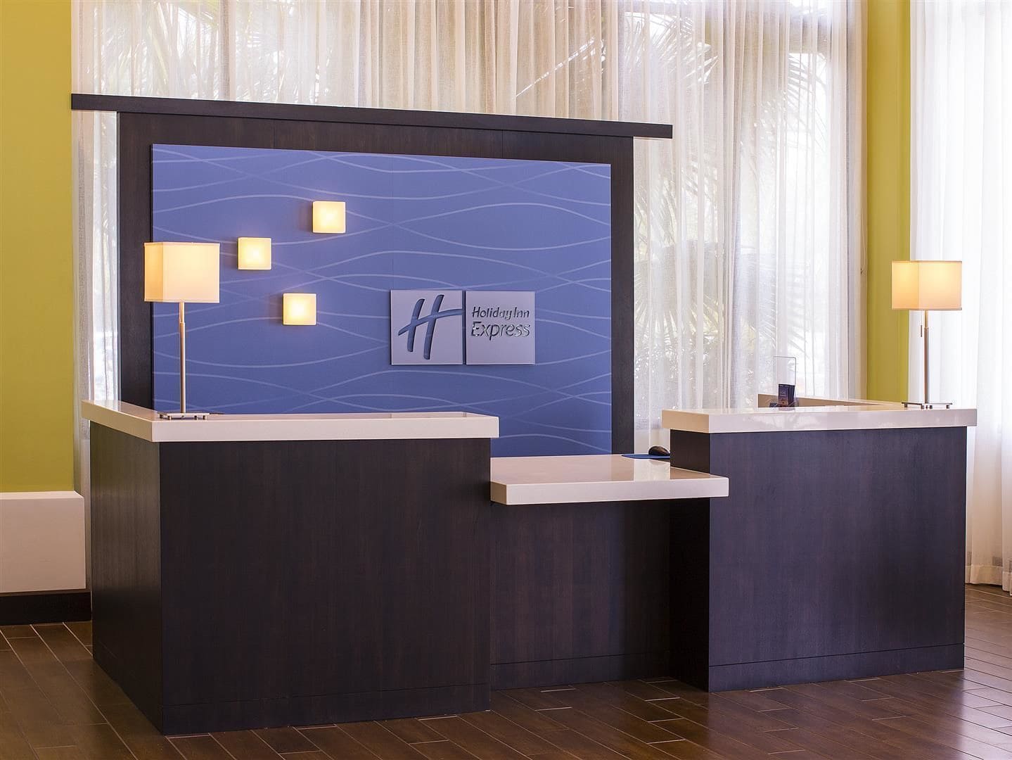 Holiday Inn Express Hotel & Suites New Orleans Airport South