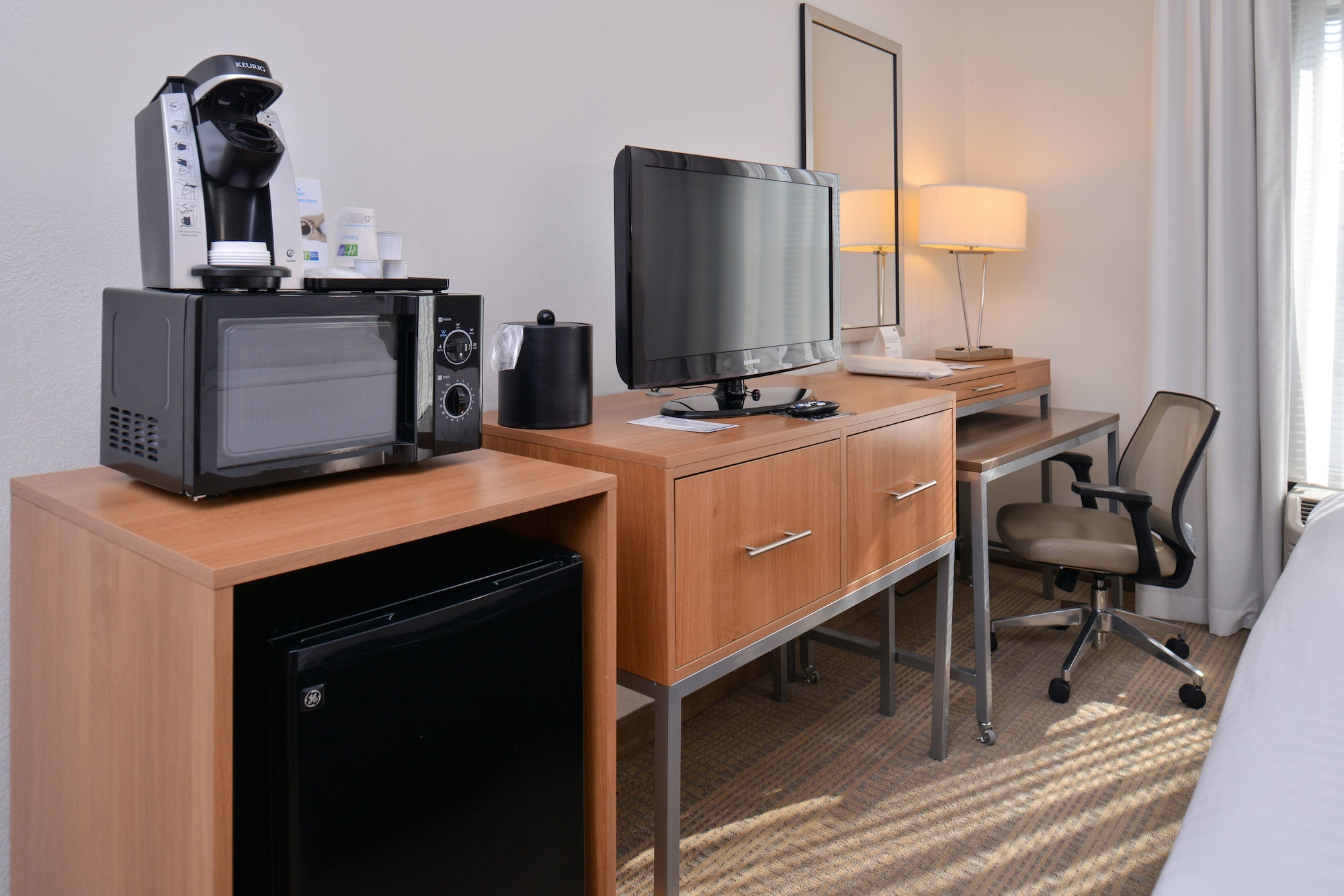 Holiday Inn Express Hotel & Suites New Orleans Airport South