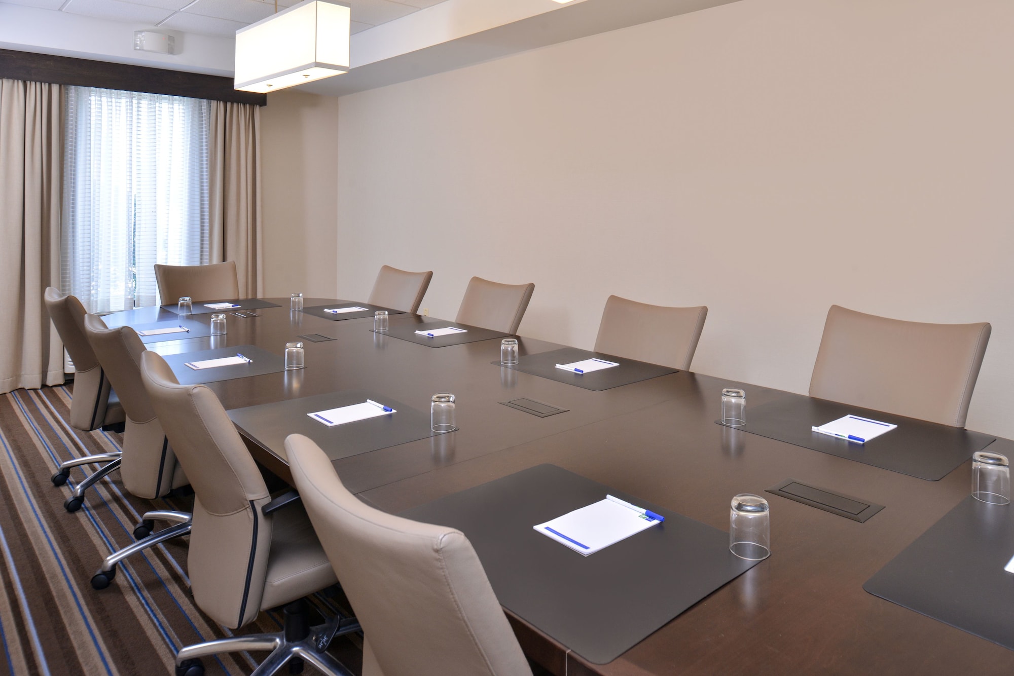 Holiday Inn Express Hotel & Suites New Orleans Airport South