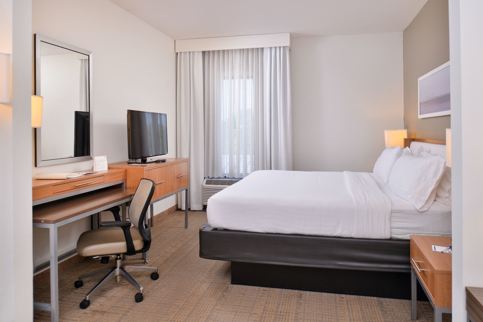 Holiday Inn Express Hotel & Suites New Orleans Airport South