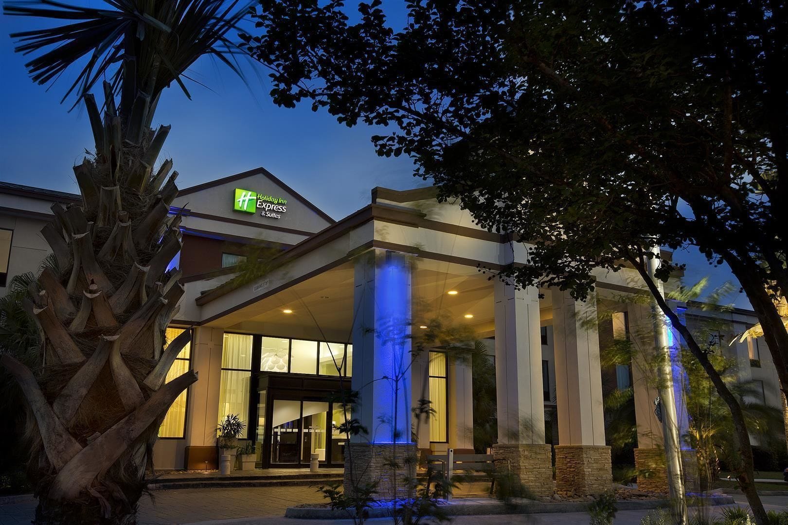 Holiday Inn Express Hotel & Suites New Orleans Airport South