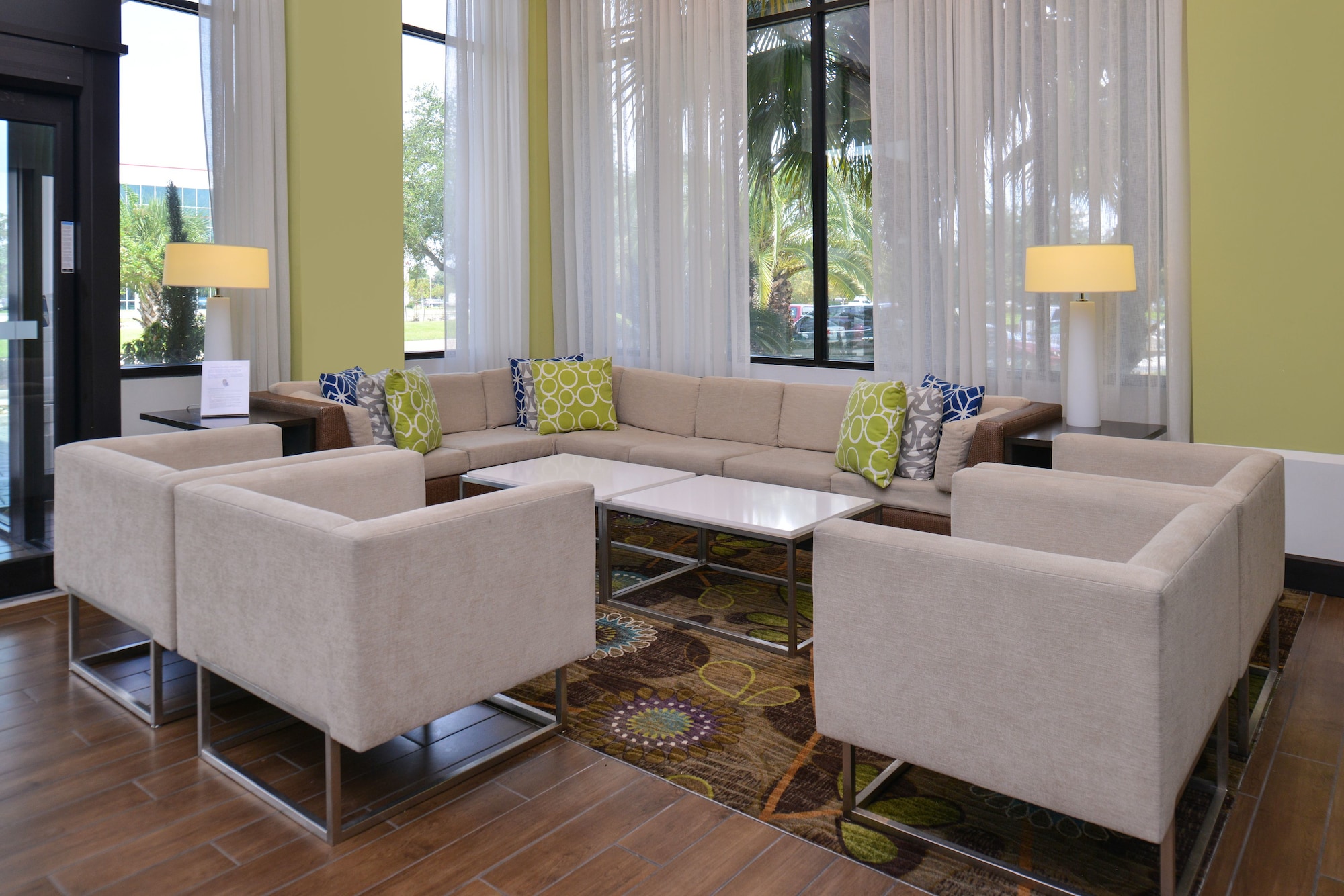 Holiday Inn Express Hotel & Suites New Orleans Airport South