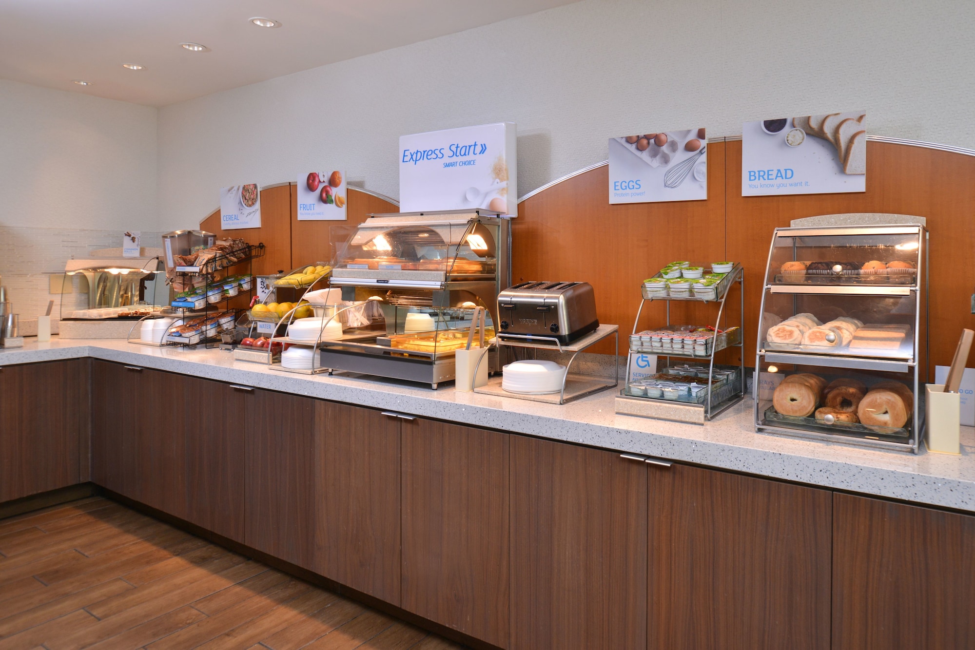 Holiday Inn Express Hotel & Suites New Orleans Airport South