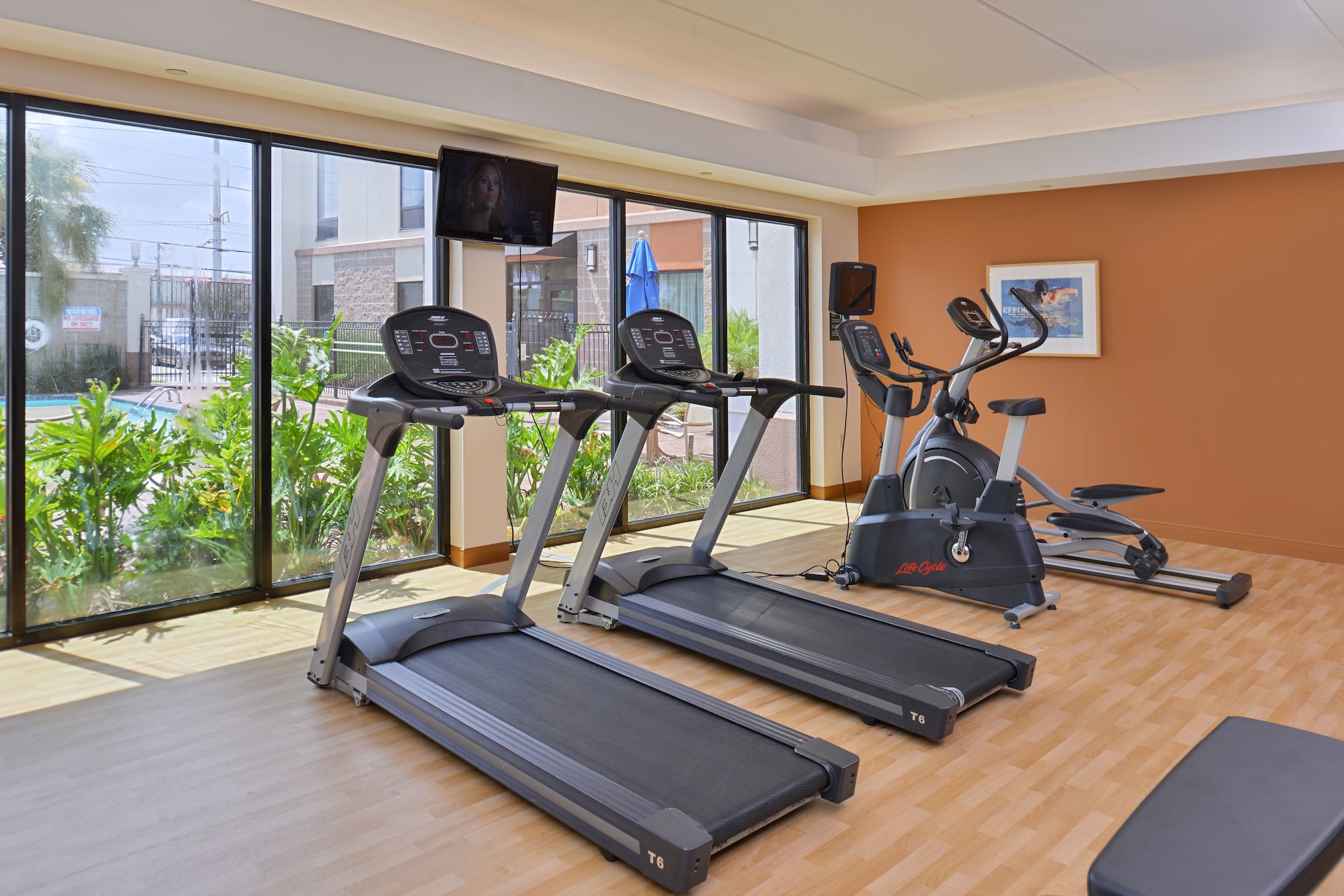 Holiday Inn Express Hotel & Suites New Orleans Airport South