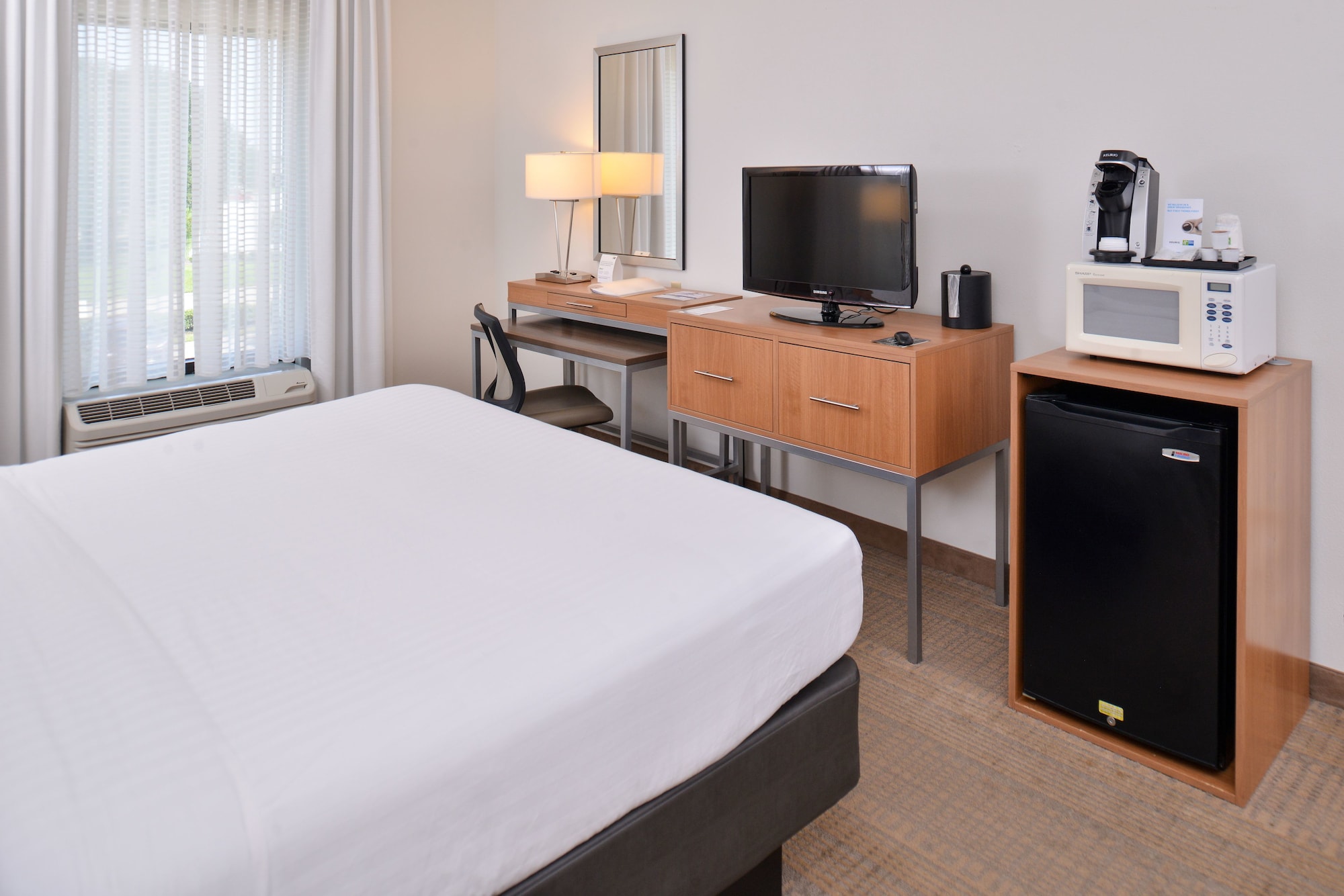 Holiday Inn Express Hotel & Suites New Orleans Airport South