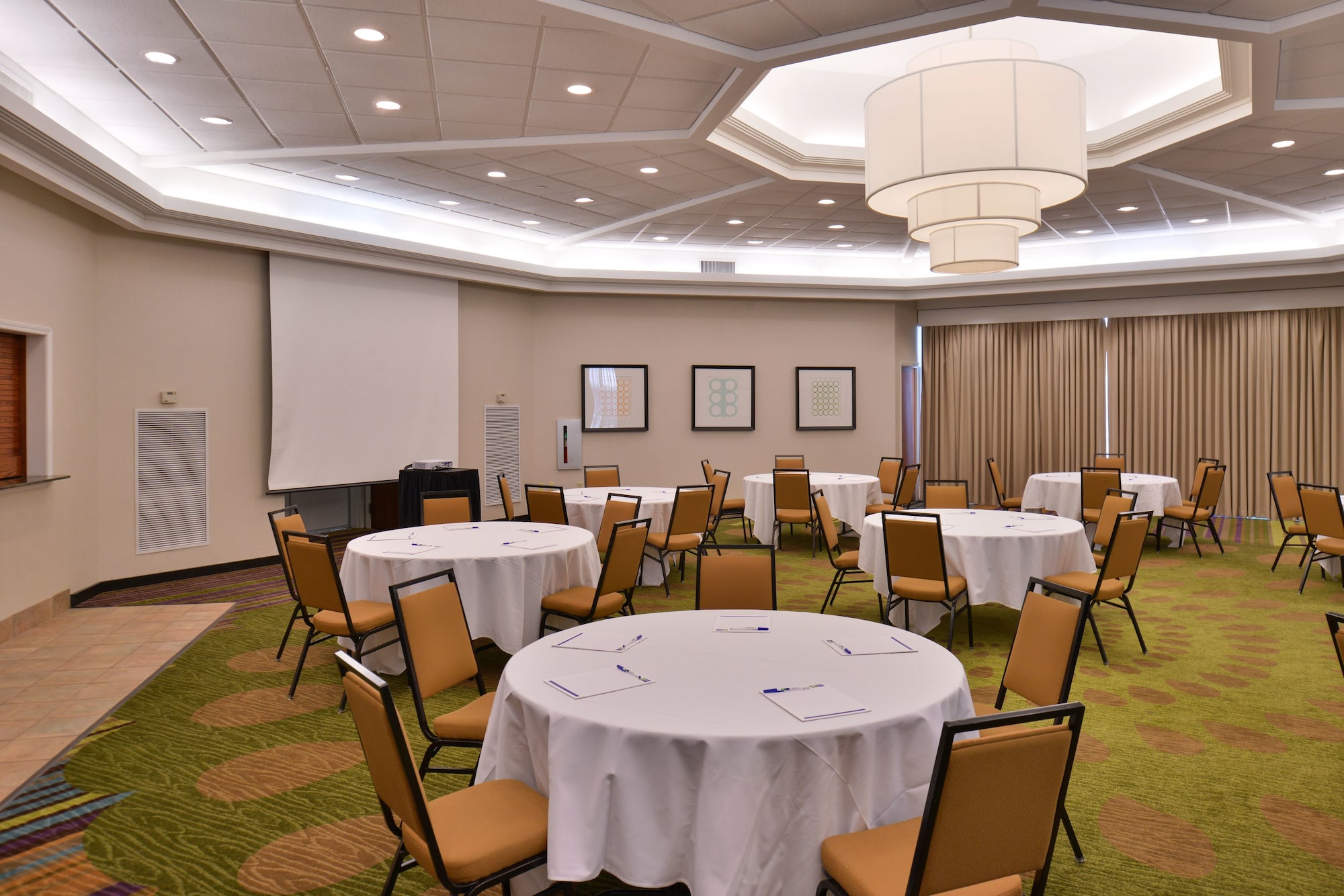 Holiday Inn Express Hotel & Suites New Orleans Airport South
